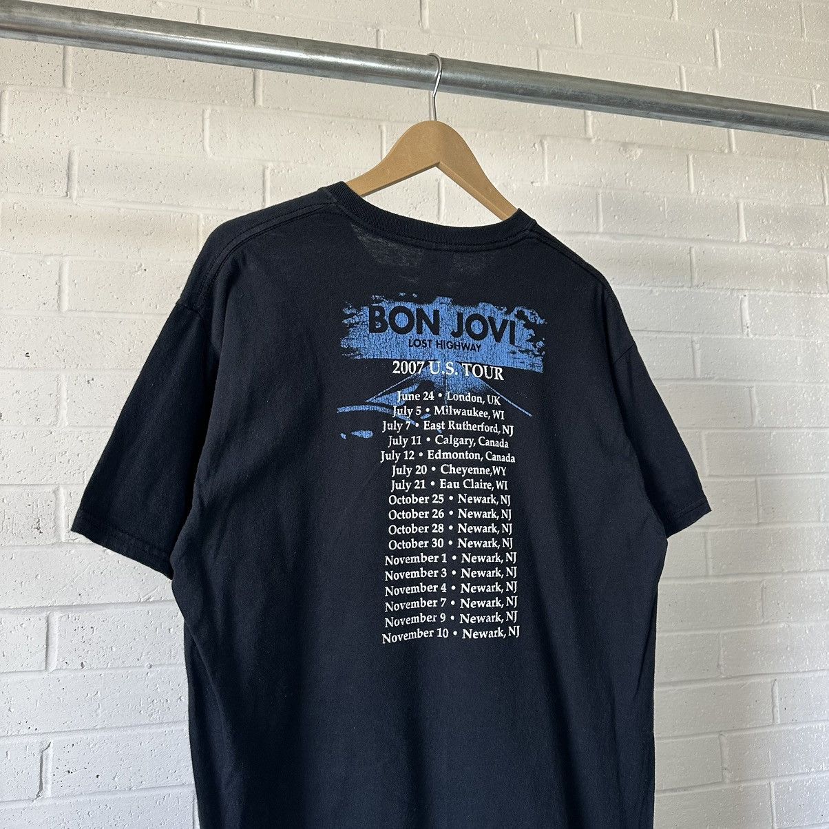 Vintage Bon Jovi 2007 “Lost Highway” Tour T-Shirt Size US L / EU 52-54 / 3 - 5 Thumbnail