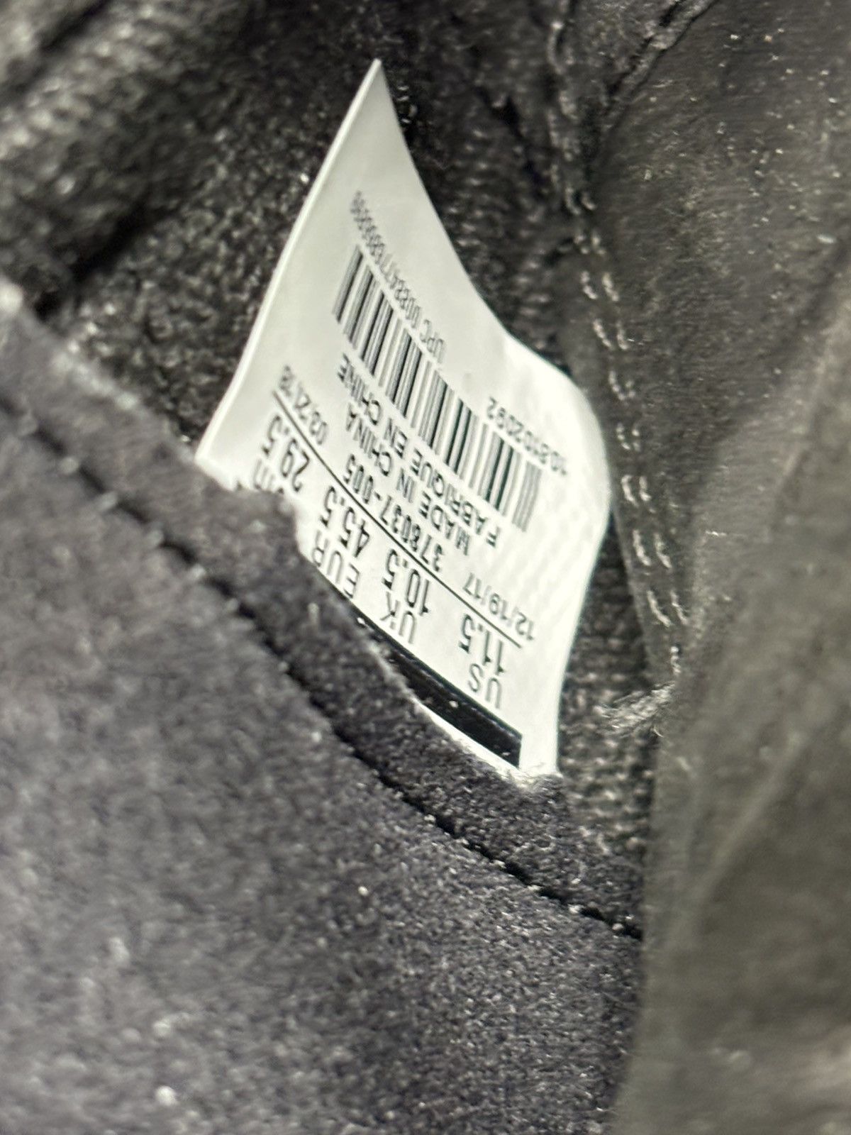 Jordan Brand Jordan Retro 11 ‘cap and gown’ Size US 11.5 / EU 44-45 - 6 Thumbnail