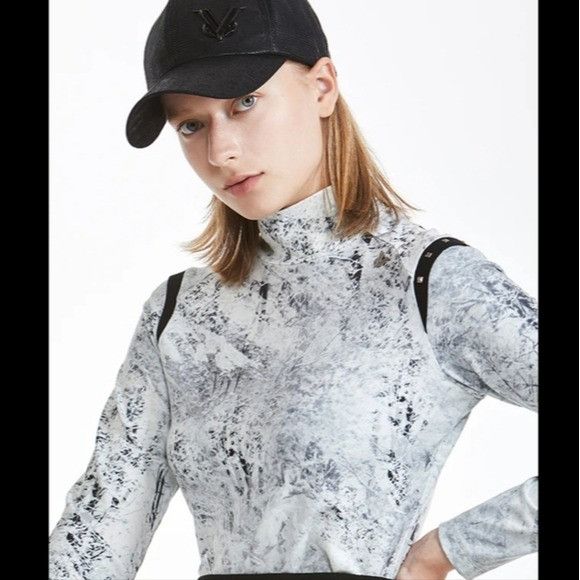 Other NEVERMINDALL Black and White Marble Loose Neck Turtle Top Si Size M / US 6-8 / IT 42-44 - 2 Thumbnail