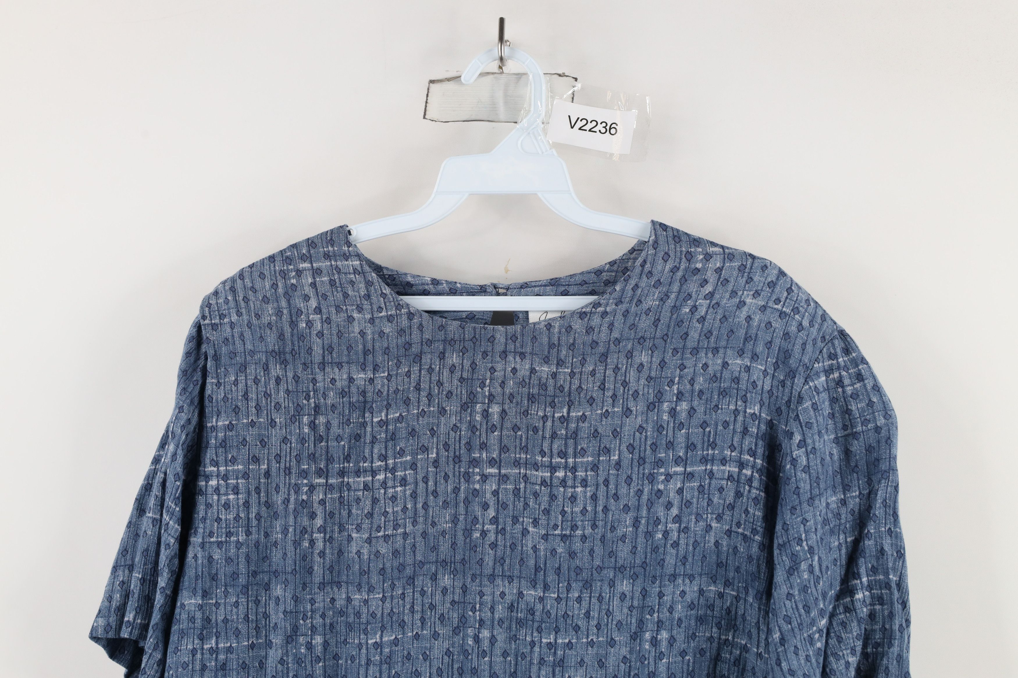 Vintage Vintage 90s Streetwear Diamond Rayon Pullover T-Shirt USA Size L / US 10 / IT 46 - 2 Thumbnail