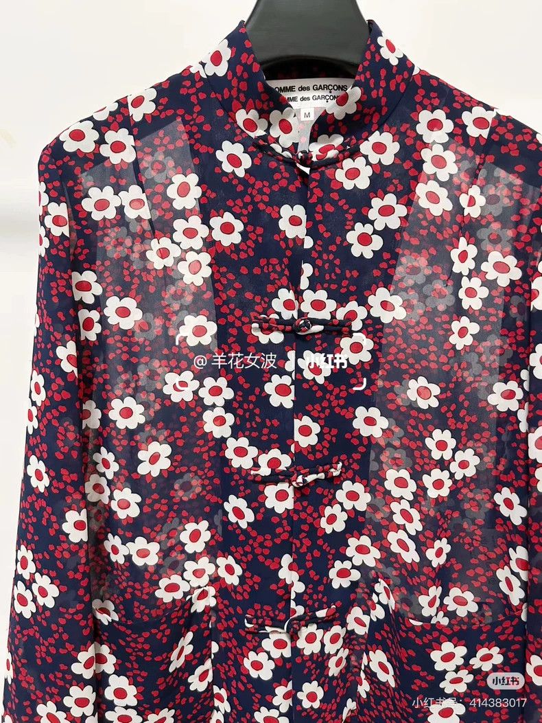 Comme des Garçons Flower Top Comme Des Garçons TAO floral-embellished T-shirt | White | FARFETCH