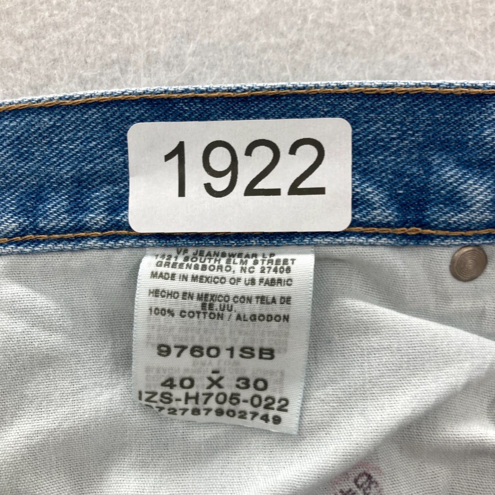 Wrangler Wrangler Jeans 5 Star Relaxed Medium Blue Denim Straight Leg Mens 40x30 Straight Leg Jeans Denim Blue Color 5 Star Premium Denim Mens Size US 40 / EU 56 - 4 Thumbnail
