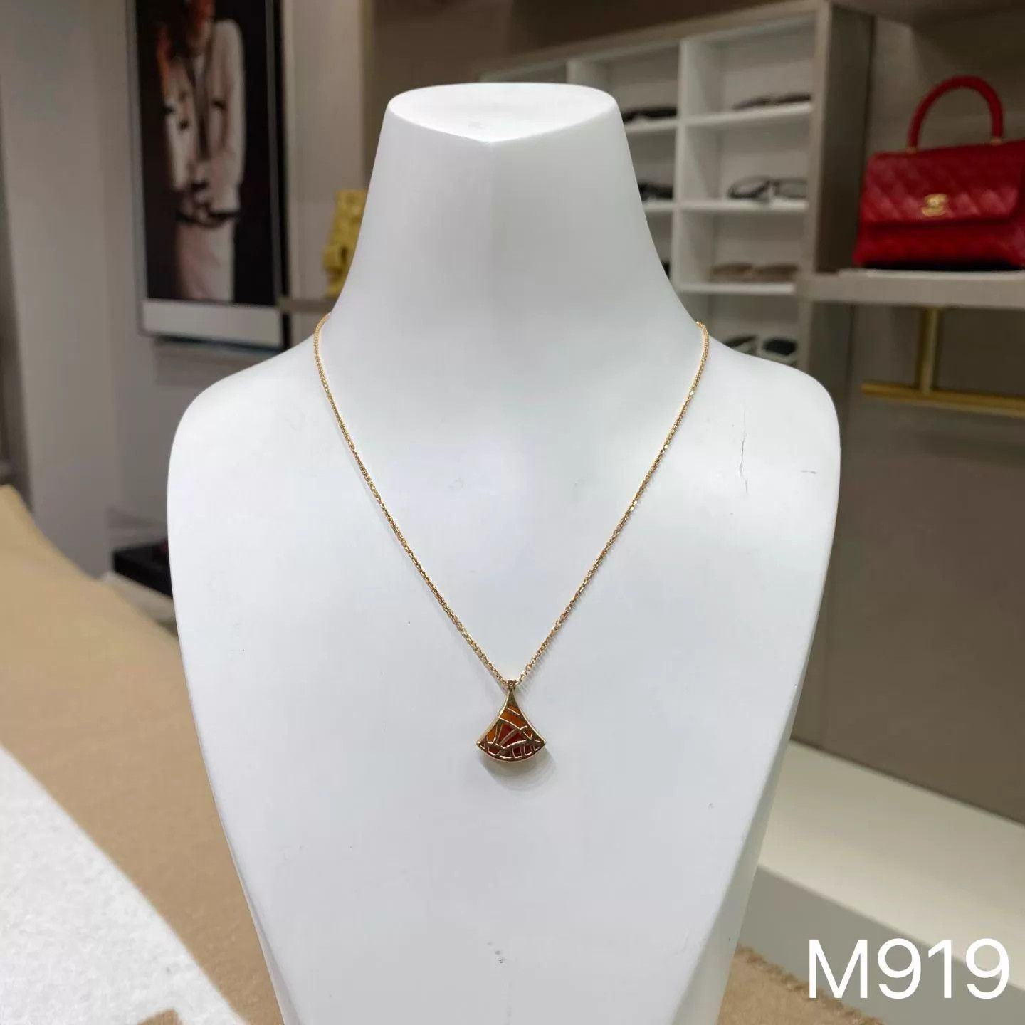 Bvlgari Bvlgari DIVAS’ DREAM Red Agate Fan Necklace ’20 LN M919 Size ONE SIZE - 3 Thumbnail