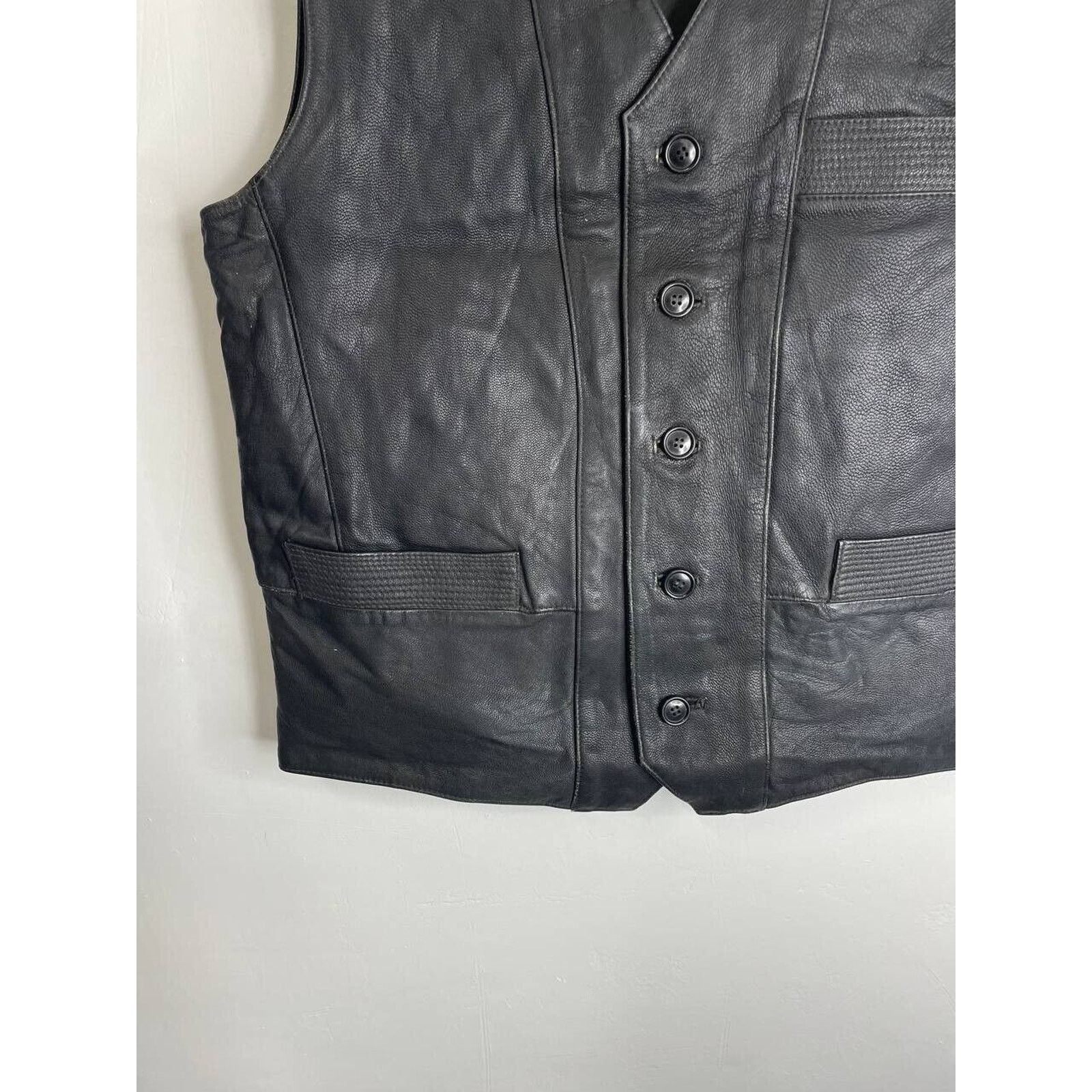 Vintage Vintage Black Patchwork Leather Vest Western Style Size M Size US M / EU 48-50 / 2 - 2 Thumbnail