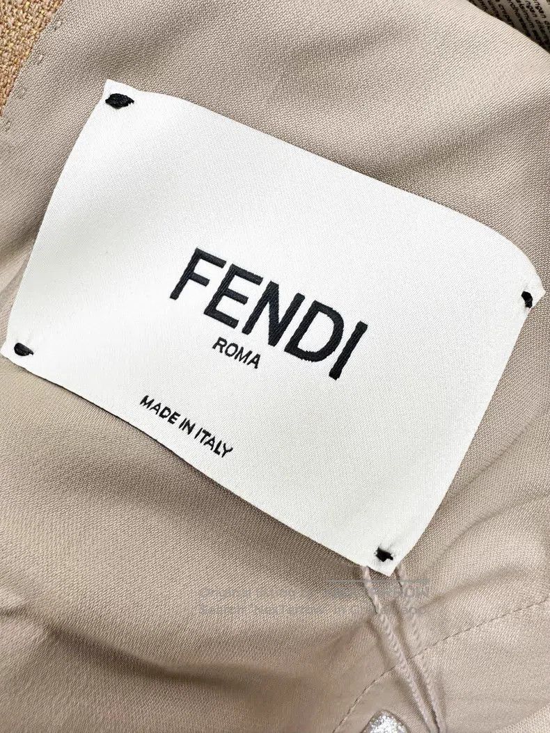 Fendi Fendi Camel long-sleeve double-breasted blazer Size XS / US 0-2 / IT 36-38 - 5 Thumbnail