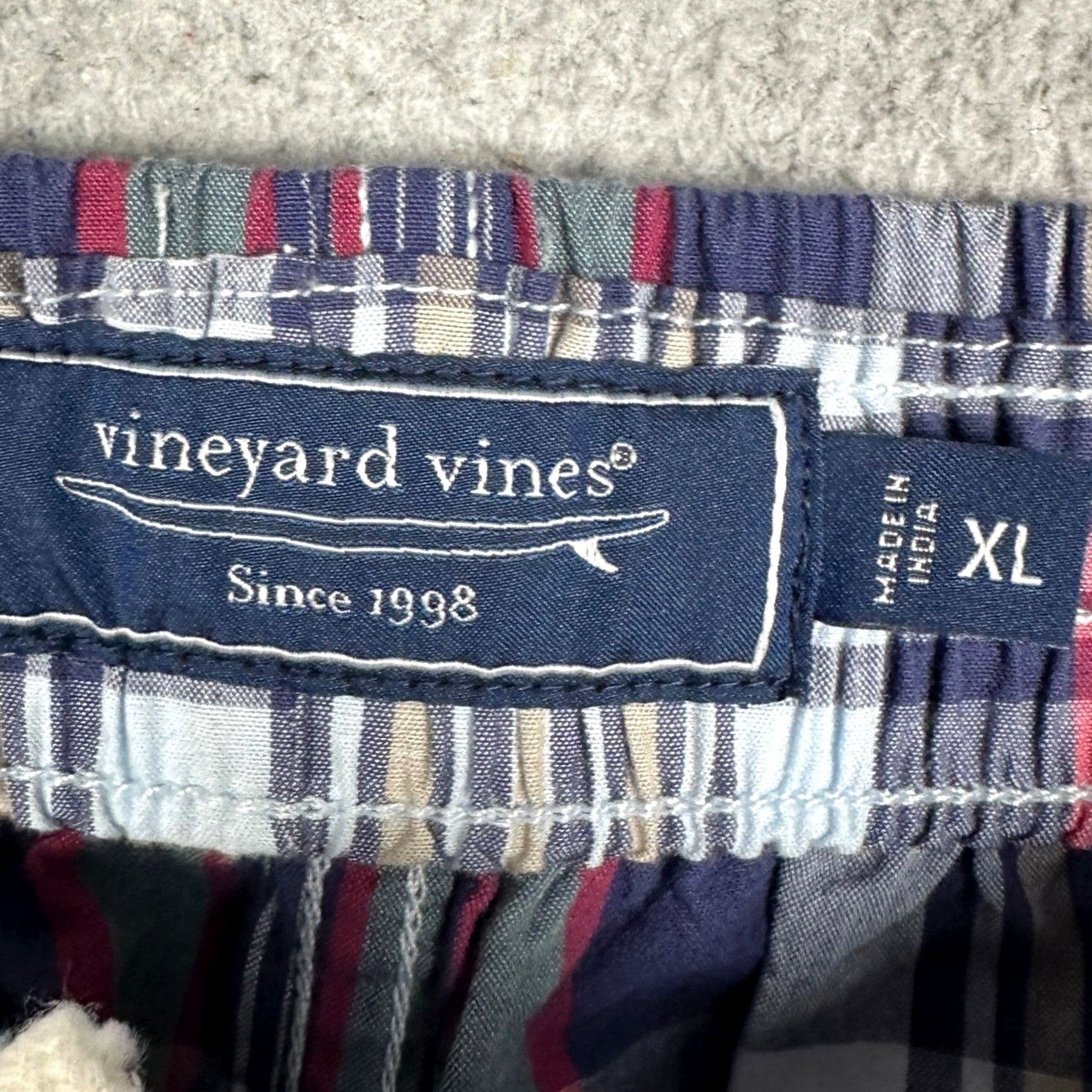 Vineyard Vines Vineyard Vines Shorts Mens XL Blue Multi Plaid Casual Pull On Elastic Waist Logo Size US 37 - 2 Thumbnail