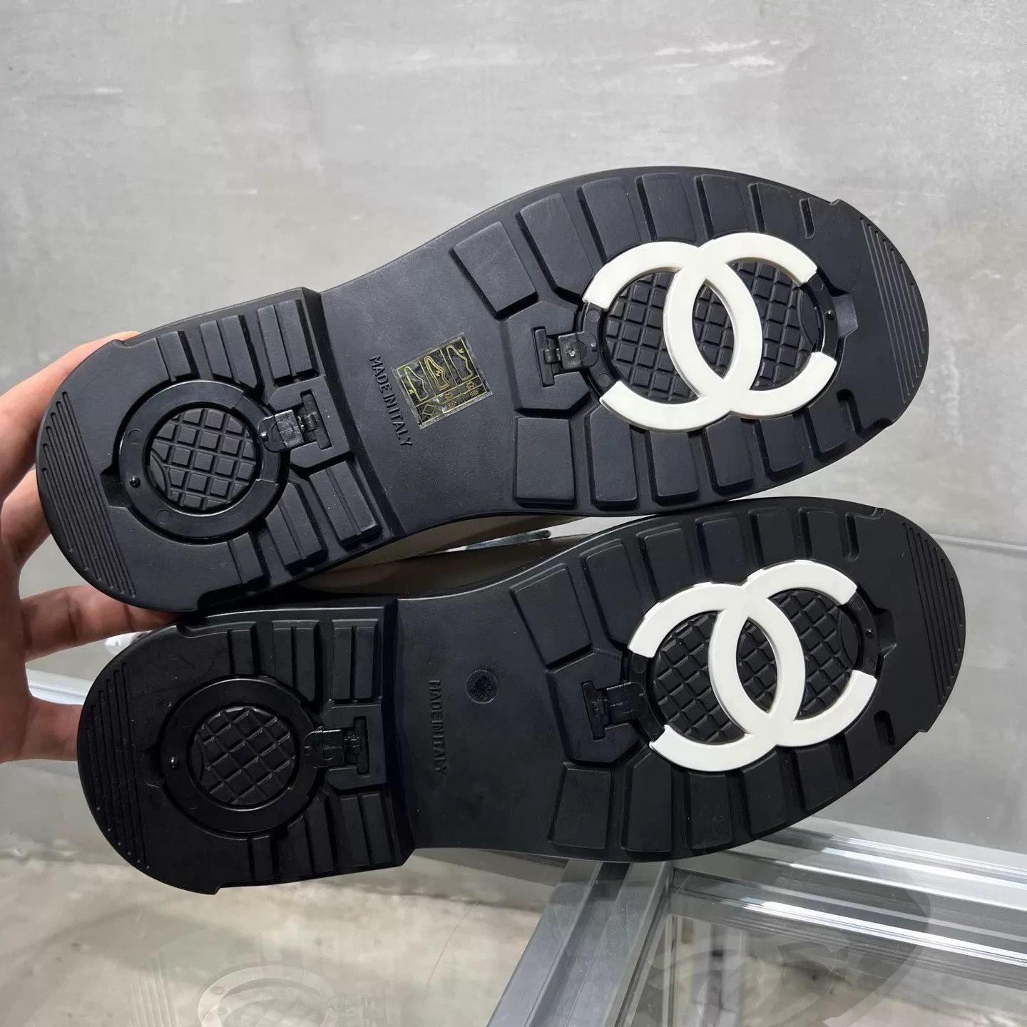Chanel Chanel Sock Boot Beige Blue Color Block EU37 Size US 6.5 / IT 36.5 - 7 Thumbnail