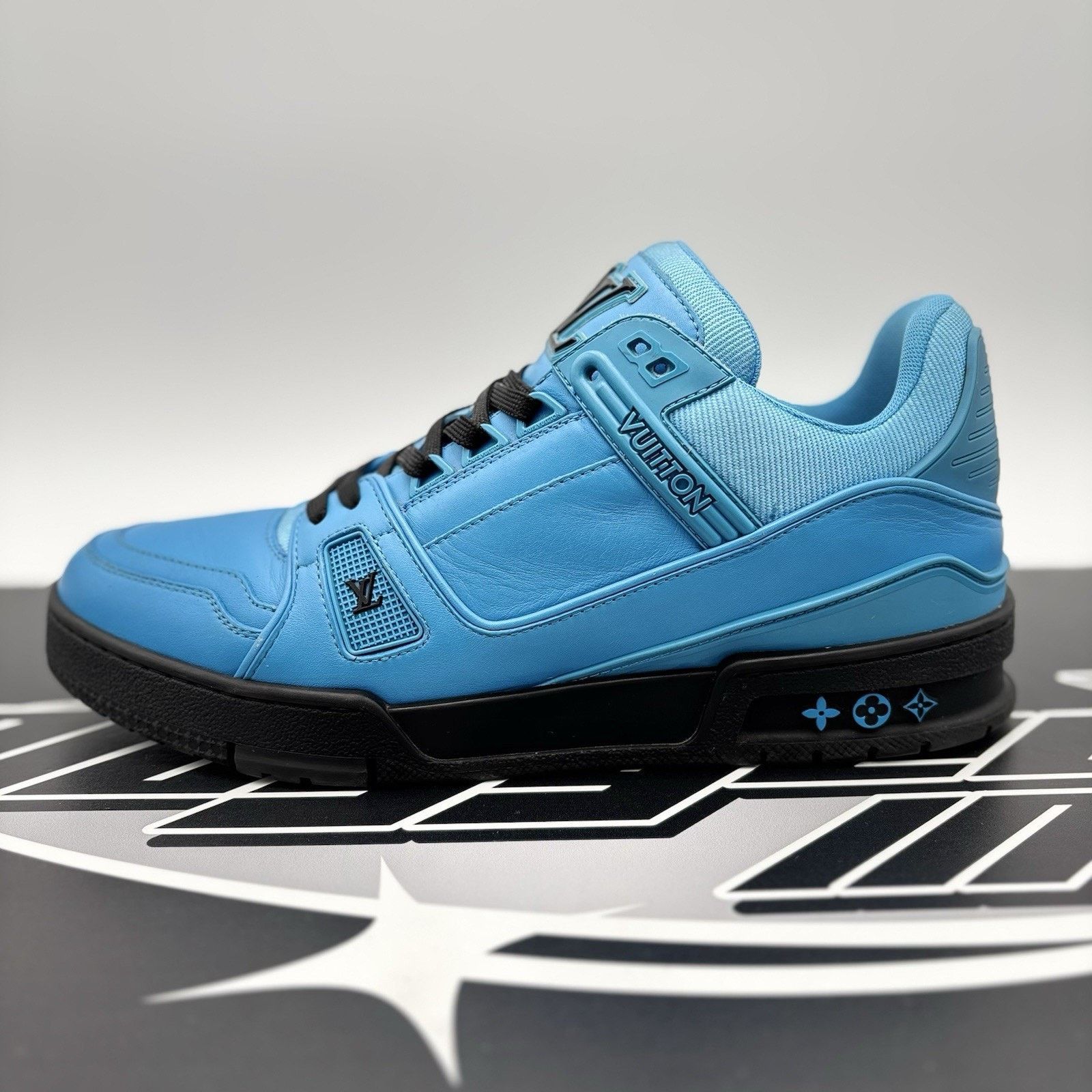 Louis Vuitton (8-8.5 US) Louis Vuitton Trainer ' Blue Black ' | GOOD COND! Size US 8.5 / EU 41-42 - 11 Thumbnail