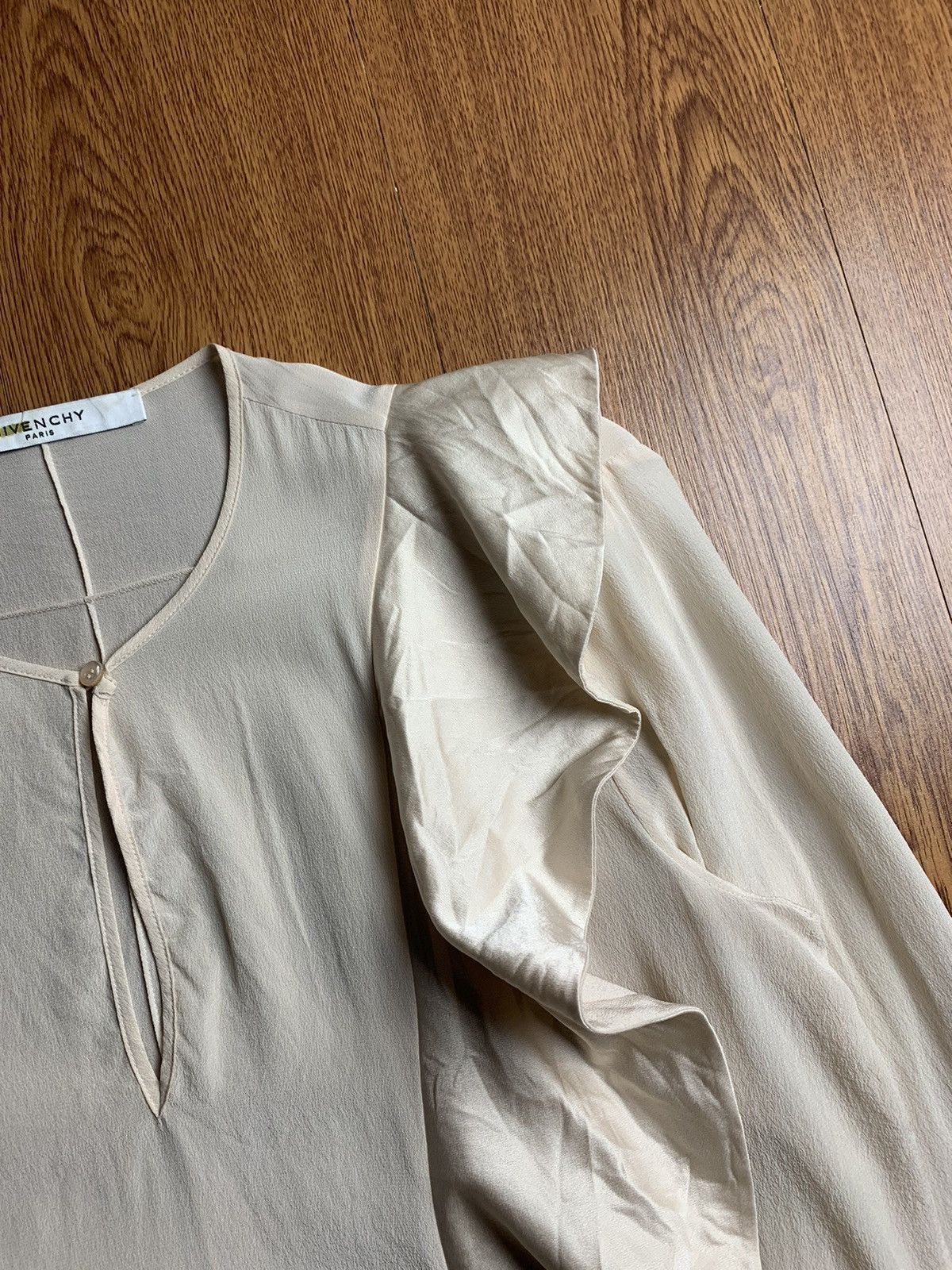 Givenchy Givenchy - Ruffle Silk Blouse Size M / US 6-8 / IT 42-44 - 7 Thumbnail