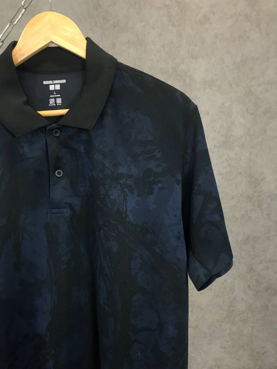 Designer Meguru Yamaguchi x Uniqlo luxury Japanese designer art polo Size US L / EU 52-54 / 3 - 2 Thumbnail