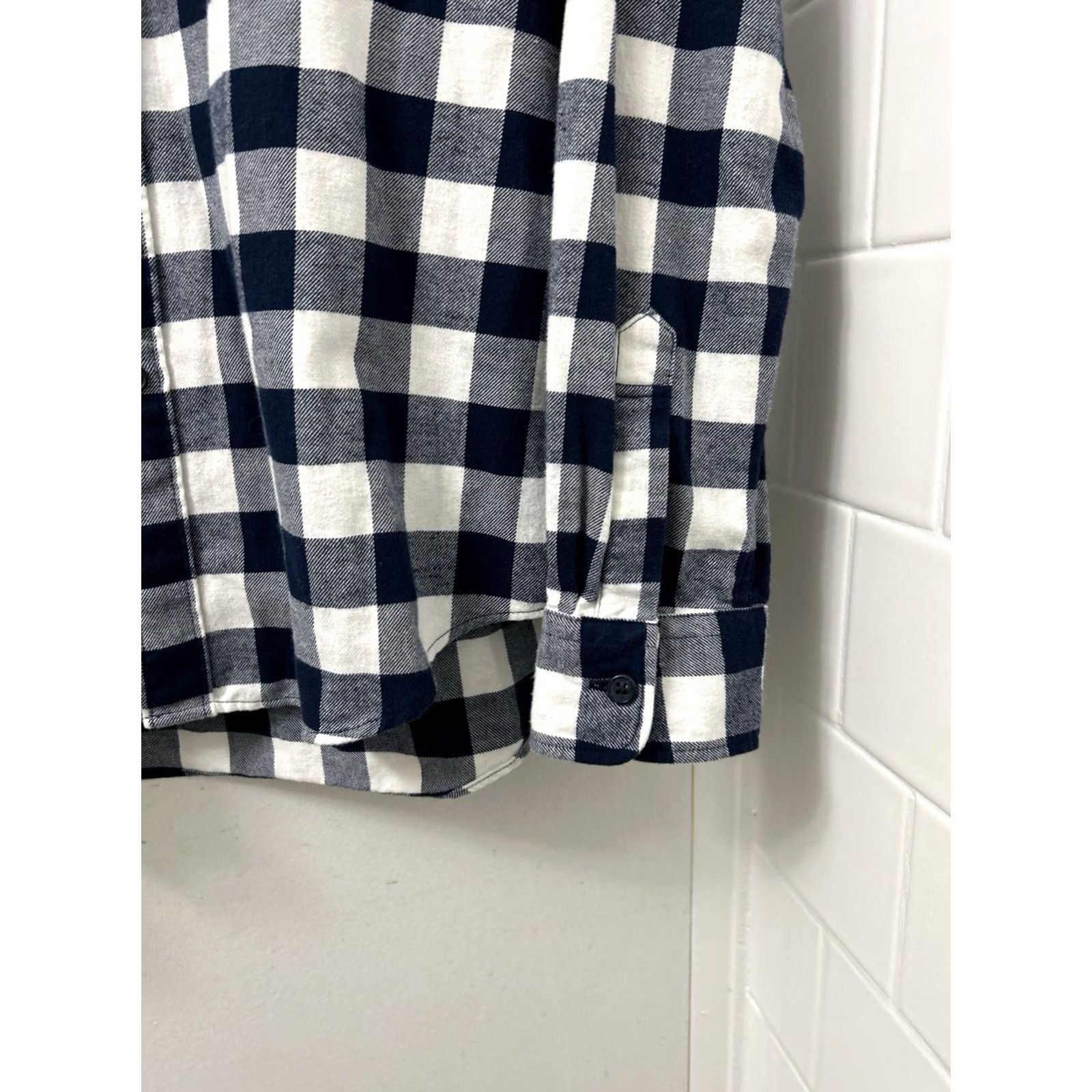 Uniqlo UNIQLO Button-Up Shirt Mens Small Blue Gingham Flannel Long Sleeve L/S Casual Mens Regular Fit Vintage No Size US S / EU 44-46 / 1 - 6 Thumbnail