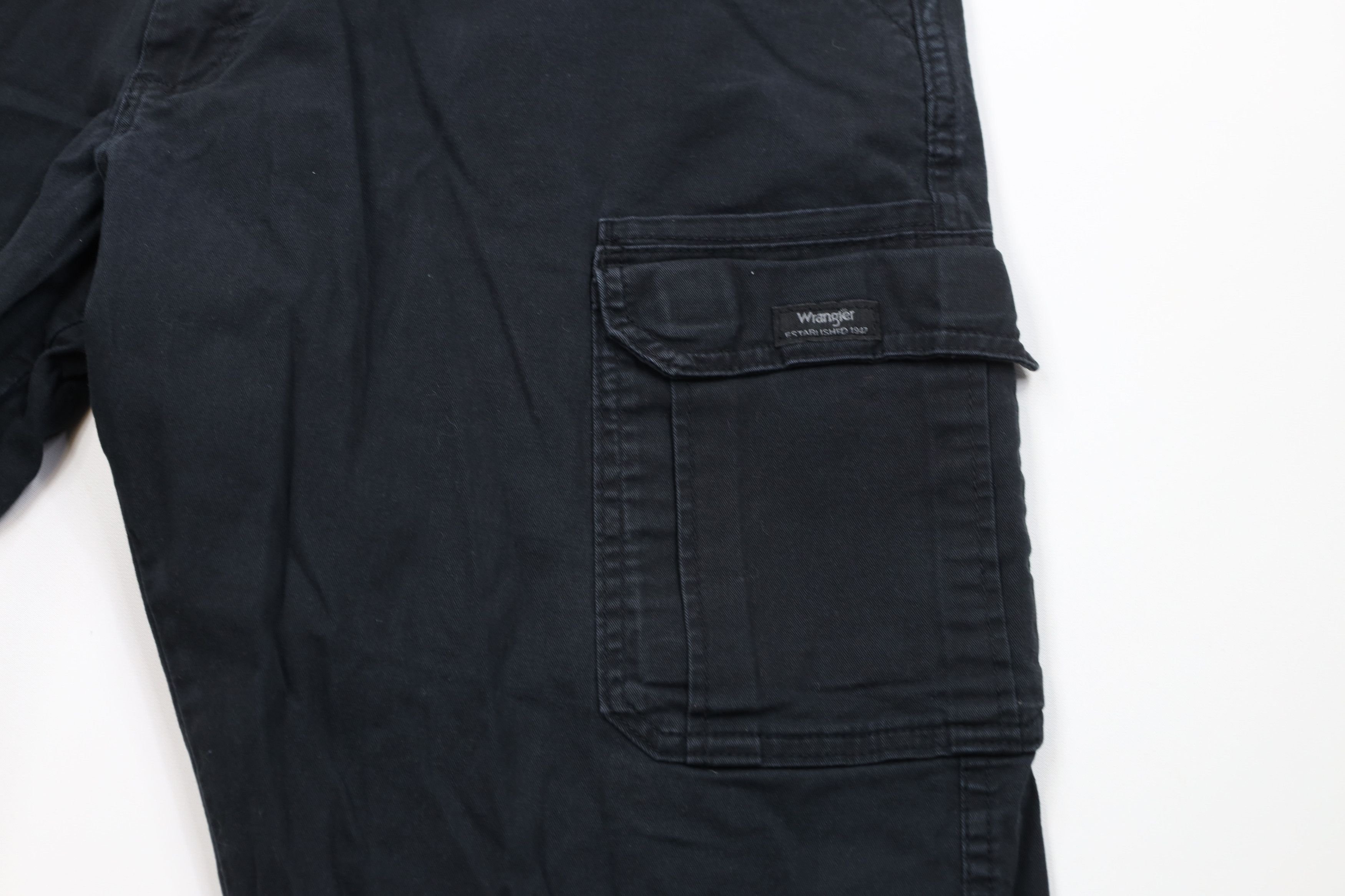 Wrangler Vintage Y2K Wrangler Relaxed Wide Leg Cargo Pants Black Size US 40 / EU 56 - 5 Thumbnail