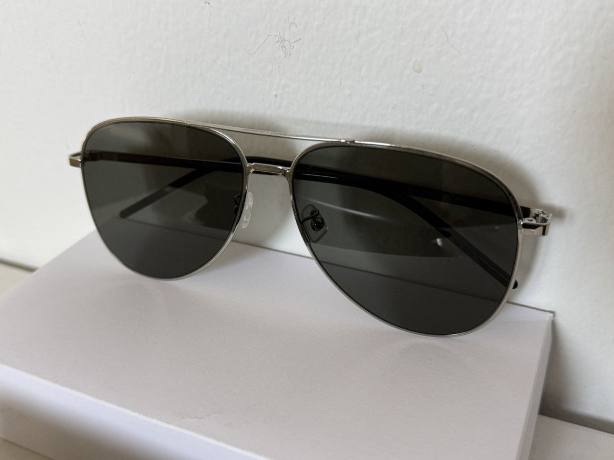 Saint Laurent Paris CLASSIC 11 Slim 001 sunglasses Size ONE SIZE - 9 Thumbnail