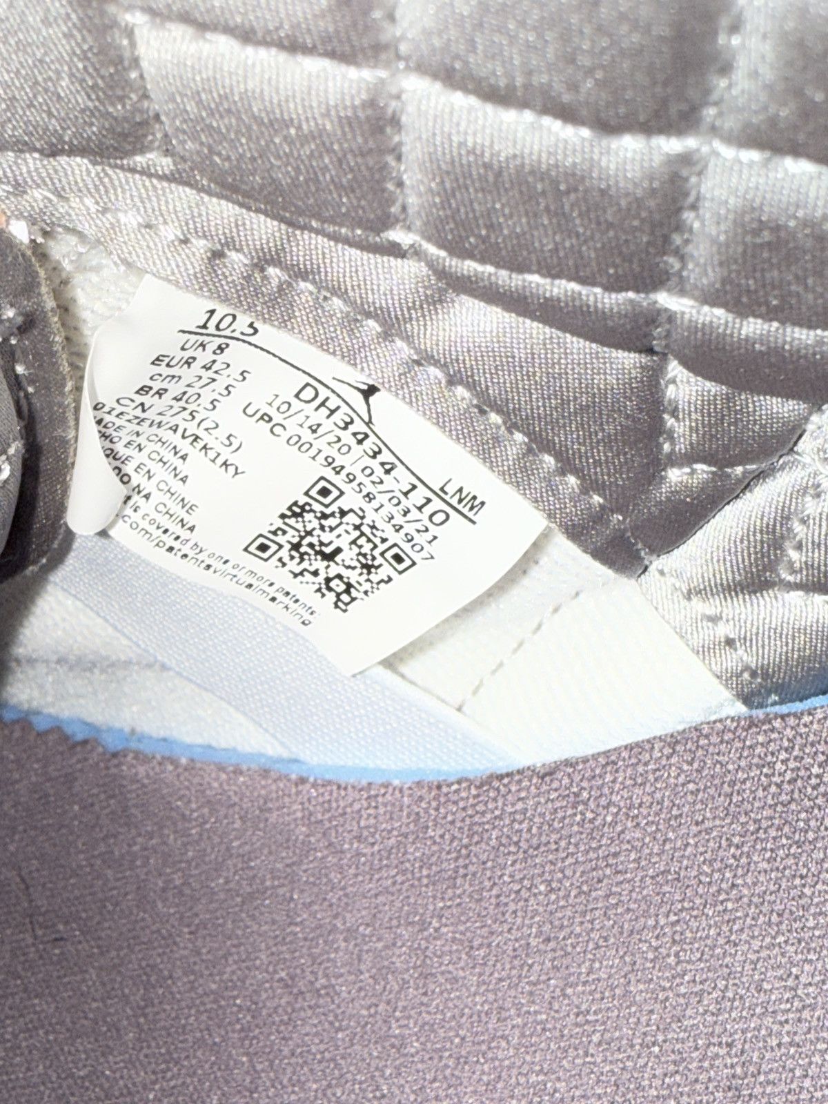 A Ma Maniere × Jordan Brand A Ma Maniére x Air Jordan 3 Size 9US Size US 9 / EU 42 - 9 Thumbnail