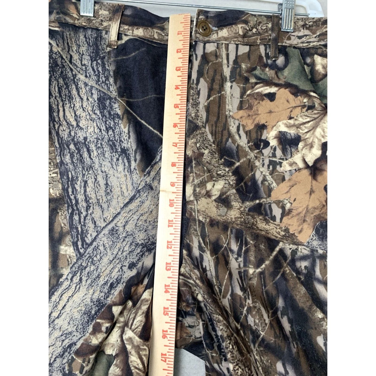 Vintage VINTAGE L.L. Bean Pants Mens 40x29 Camo Goretex Lined Hunting Mossy Oak Break Up Chino Straight Fall Winter Spring 80s 90s USA Mens Size US 40 / EU 56 - 7 Thumbnail