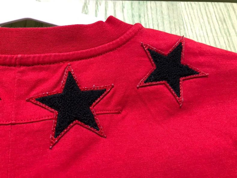 Givenchy Givenchy Star Pattern Authentic Round Neck T-Shirt 2506-Nex Size US S / EU 44-46 / 1 - 9 Thumbnail