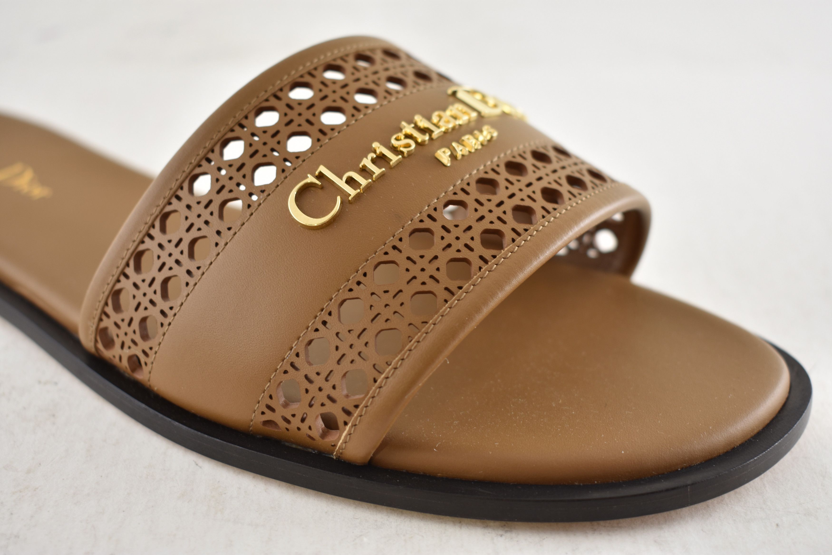 Dior Dior D-Lane Dway Micro Cannage Leather Slide Flat Sandal 37 Size US 7 / IT 37 - 7 Thumbnail