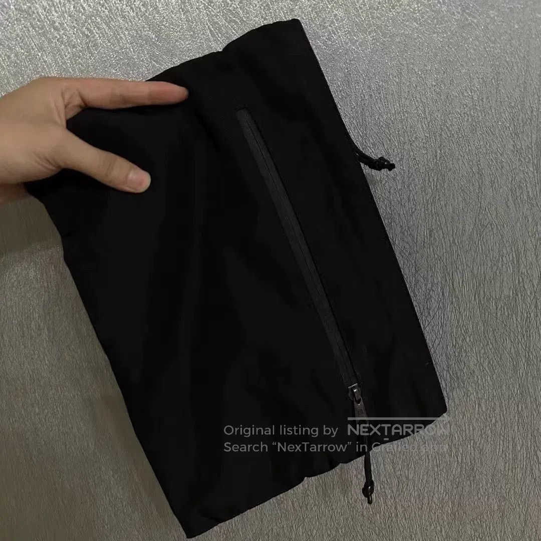 Balenciaga Balenciaga Black Logo Embroidered Handbag. Size ONE SIZE - 2 Thumbnail