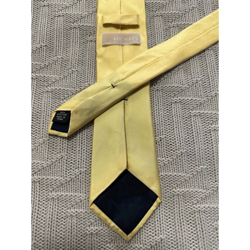 Michael Kors Michael Michael Kors canary yellow silk tie Size ONE SIZE - 2 Thumbnail