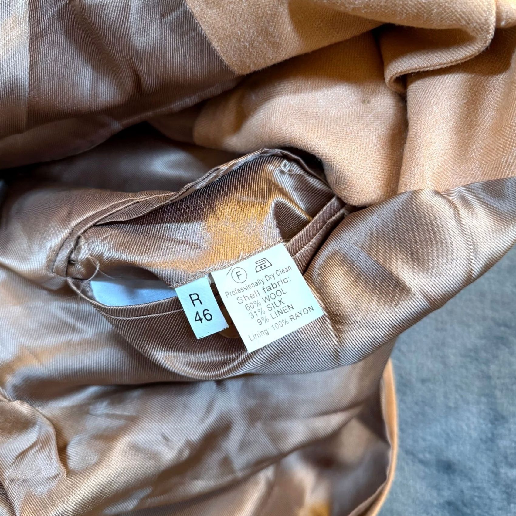 Vintage Millennium Collection Blazer Mens 46 Regular Orange Wool Silk Linen Three Button Blazer Mens Regular 46 Orange Wool Silk Linen Three Button Size 46R - 4 Thumbnail