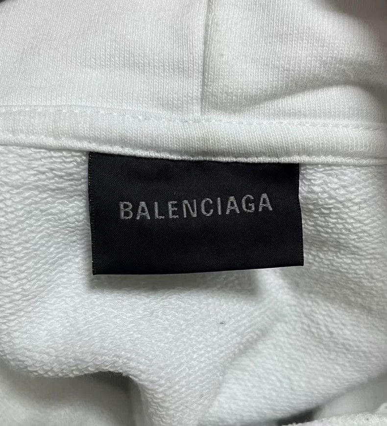 Balenciaga balenciaga white oversized graffiti hoodie Size US XXL / EU 58 / 5 - 3 Thumbnail