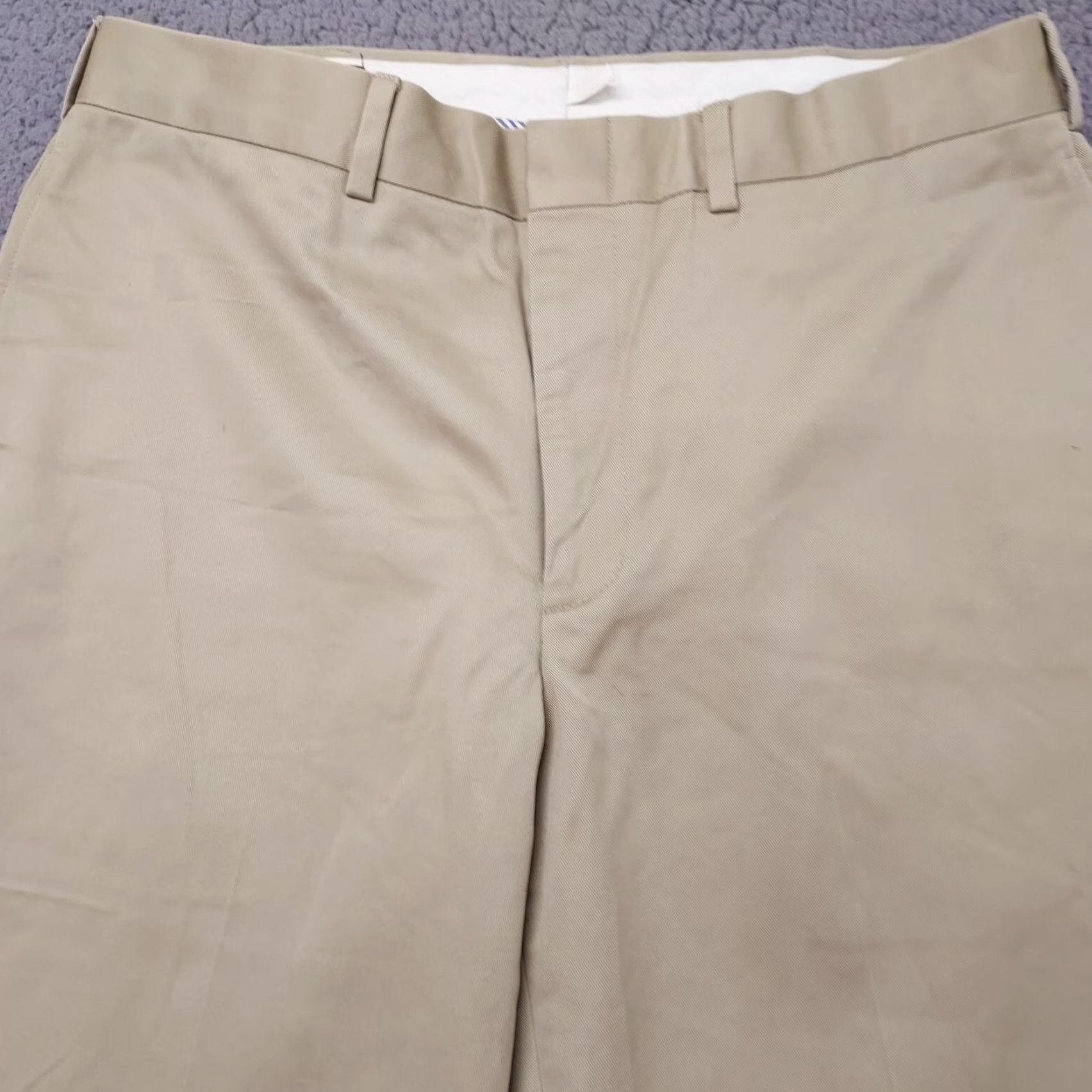 Lands' End Lands' End Pants Men’s 33 Khaki Tailored Fit Regular 33x33.5 Flat Front Straight Leg Zip Hook & Eye Pockets Machine Washable Beig e (Flaw) Size US 33 - 6 Thumbnail