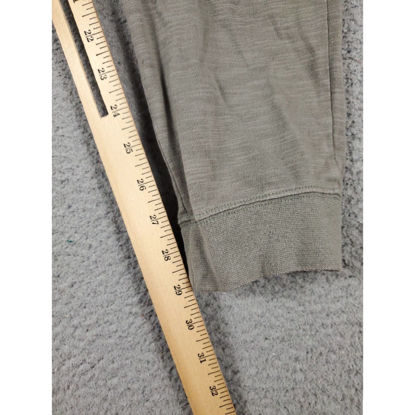 Nike Nike Pants Mens Size Medium Beige/Gray Swoosh Jogger Sweatpants Size US 31 - 4 Thumbnail