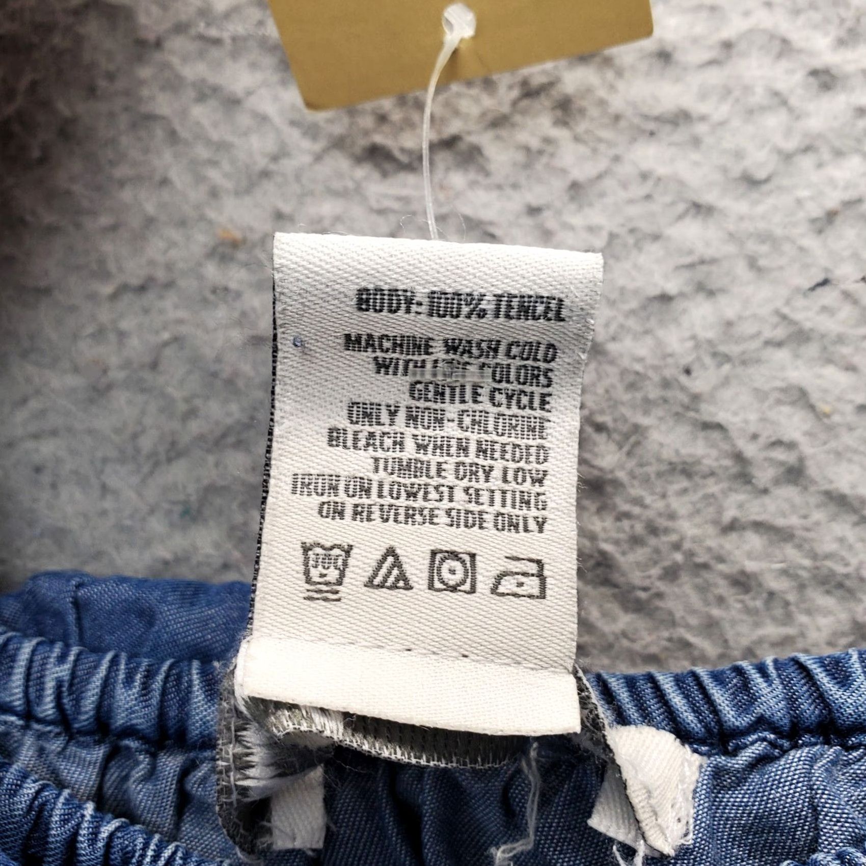 Vintage VINTAGE American Rag Cie Romper Shirt Womens Size M Blue Denim Off-The-Shoulder Sleeveless Size 32" / US 10 / IT 46 - 8 Thumbnail