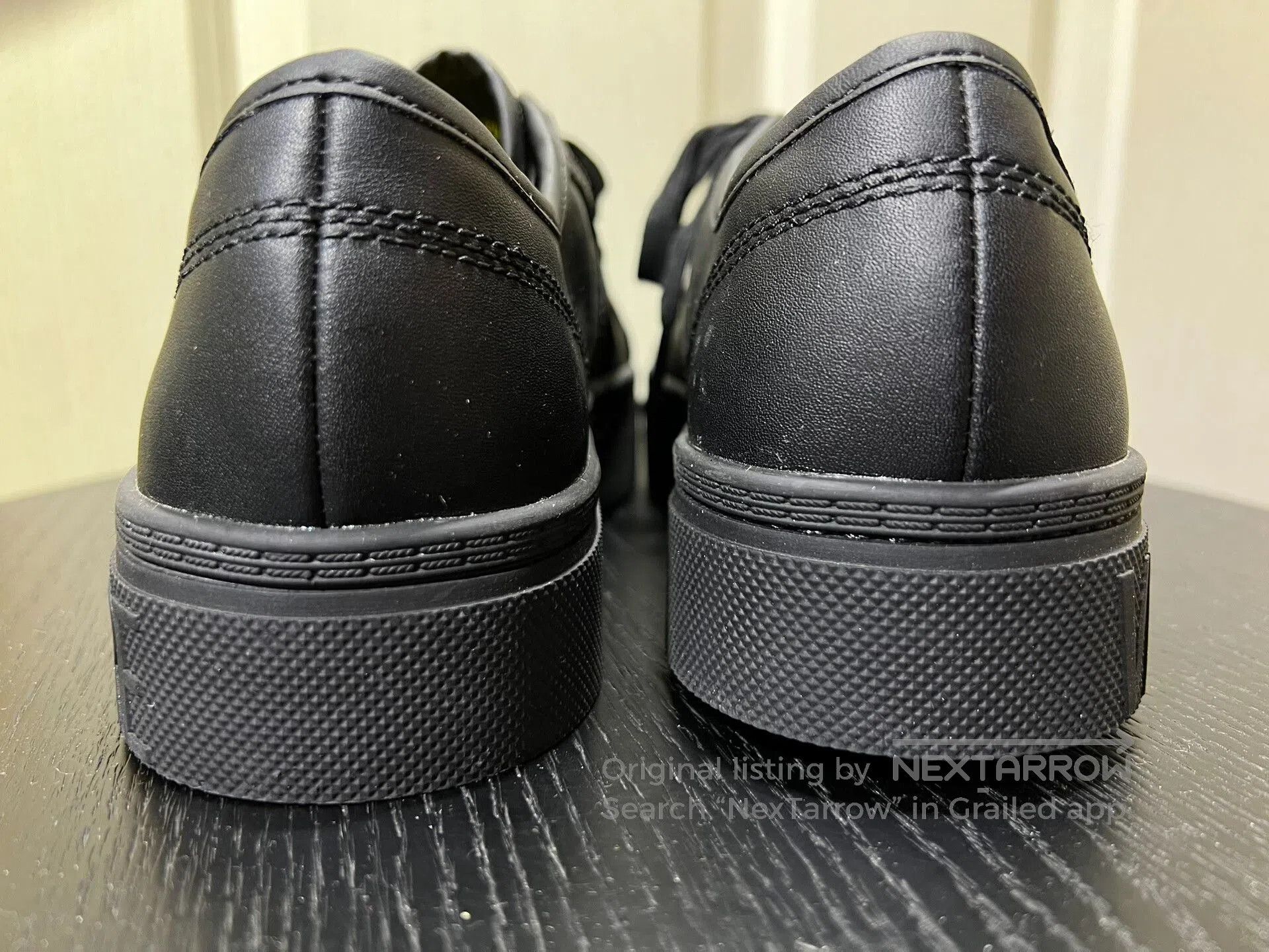 Versace Versace Men's Leather Casual Sneakers. Size US 7 / EU 40 - 3 Thumbnail