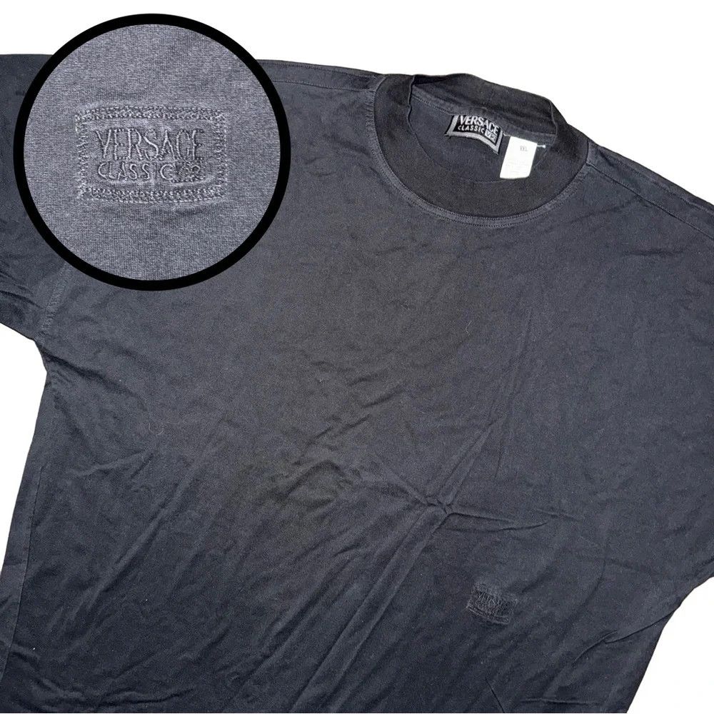 Versace 90s Versace Classic V2 Black Embroidered Logo Short Sleeve Size US XXL / EU 58 / 5 - 1 Thumbnail