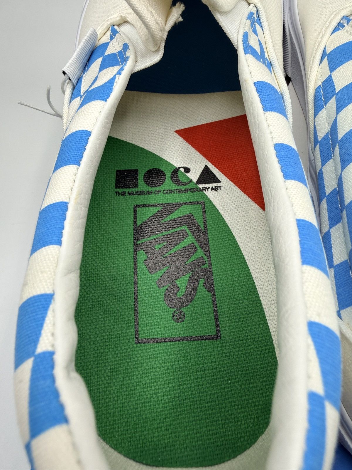 Vans Vans Classic Slip-On MOCA Museum of Contemporary Arts sz 10 Size US 10 / EU 43 - 12 Thumbnail