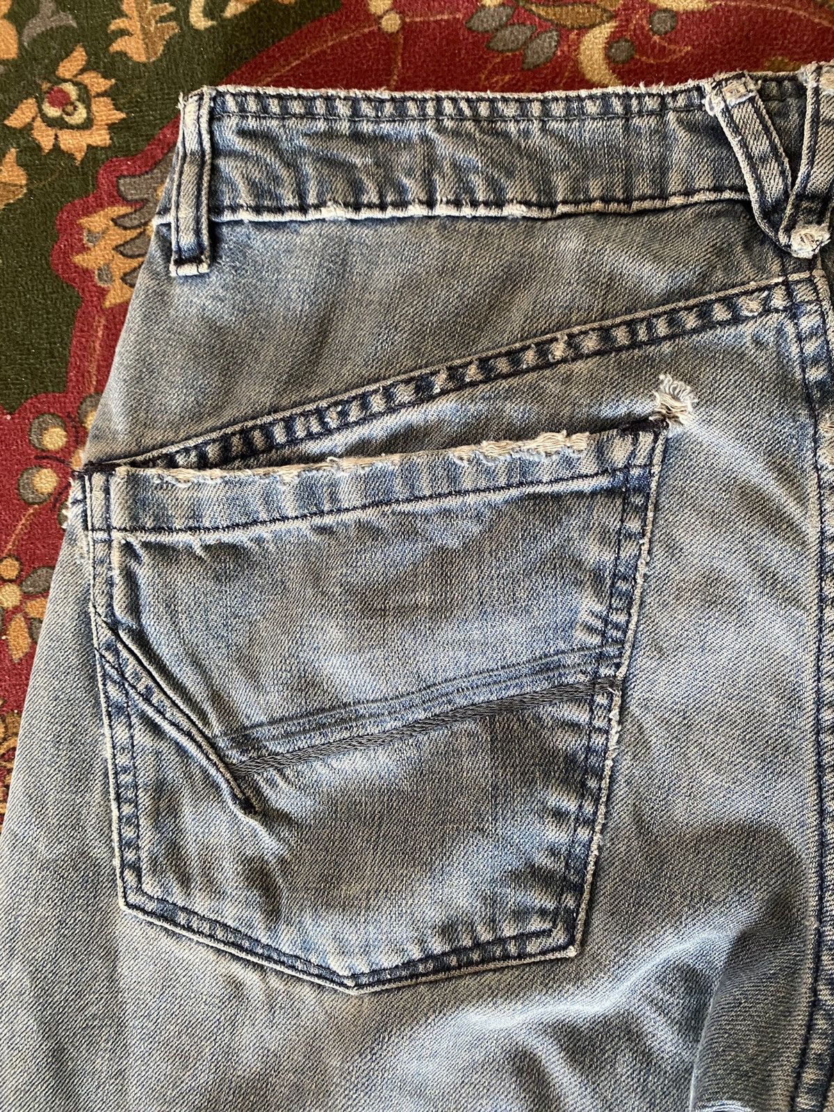 Vintage Vintage Volcom Genuine Distressed Jeans Size US 31 - 6 Thumbnail