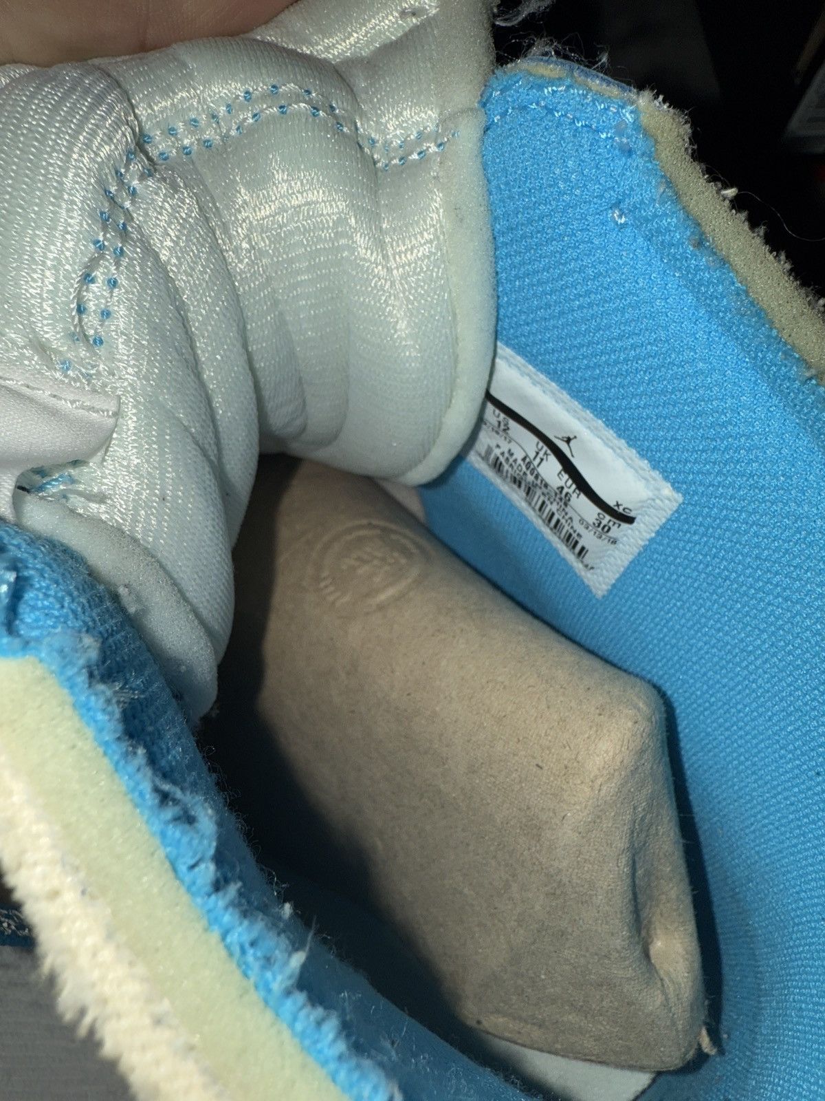 Jordan Brand × Off-White Off white Jordan UNC 1 Size US 12 / EU 45 - 9 Thumbnail