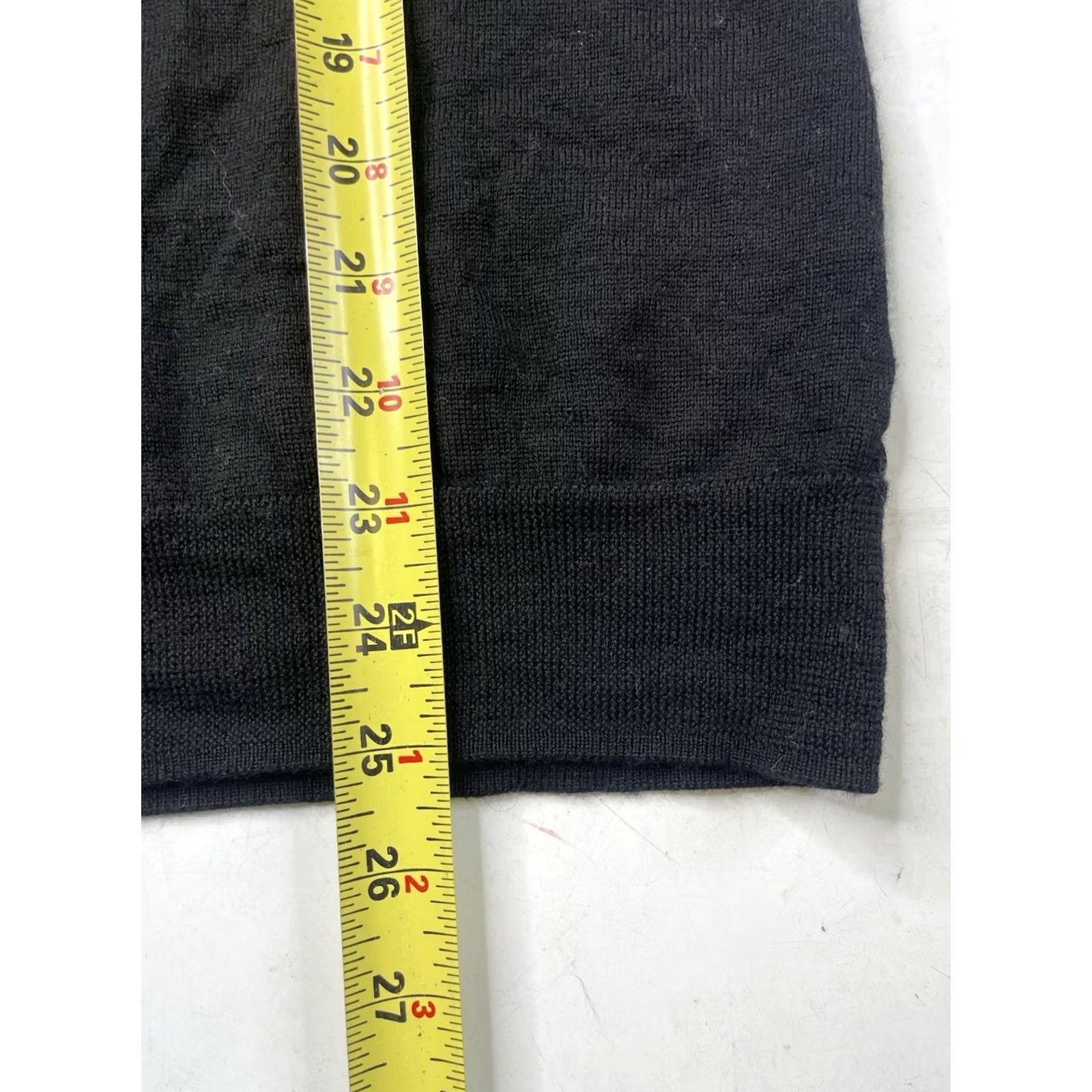 Brooks Brothers Brooks Brothers Womens M Black Merino Wool V Neck Sweater Size M / US 6-8 / IT 42-44 - 5 Thumbnail