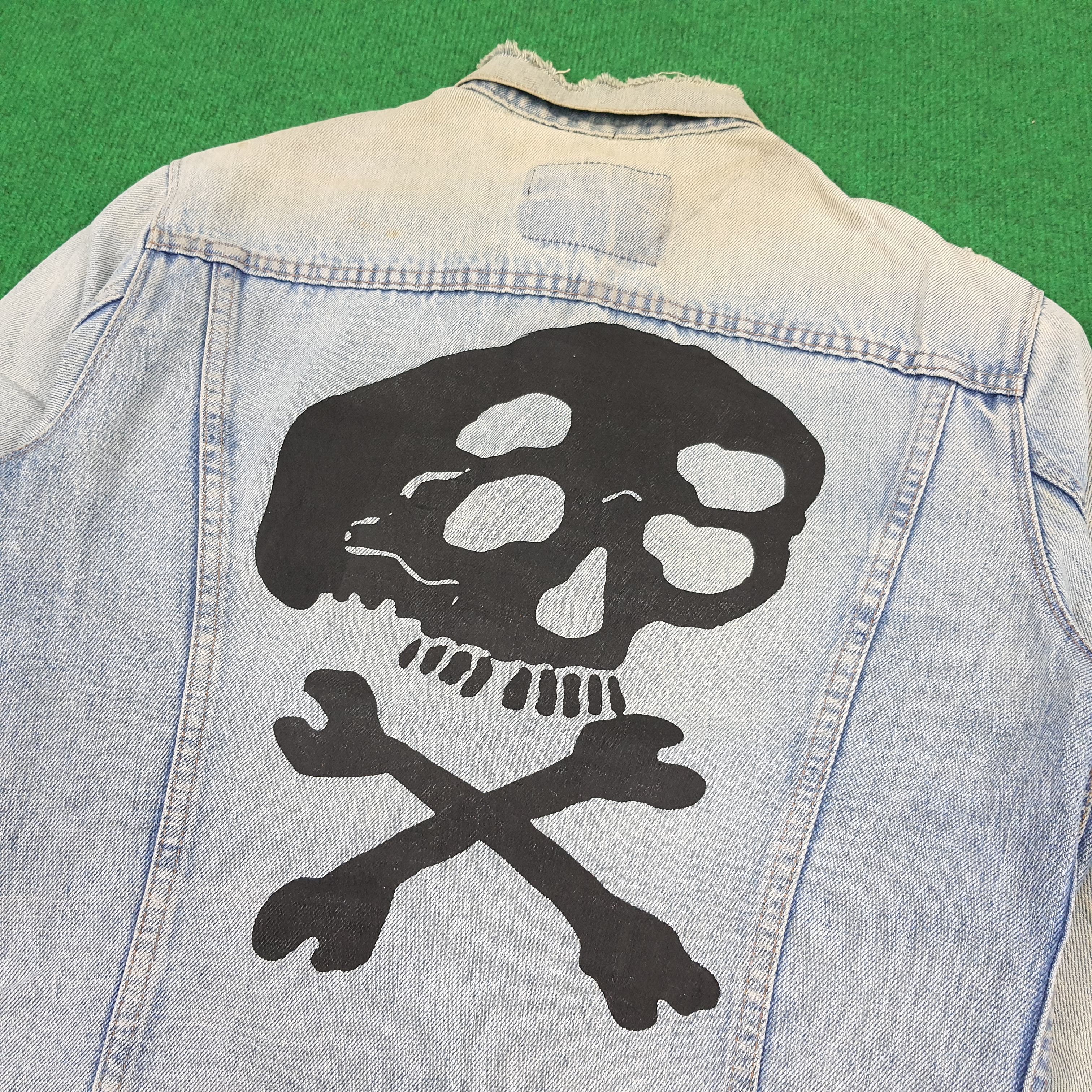 Levi's × Levi's Vintage Clothing Vintage Levi's Skull Big Logo Custom Jeans Jacket Size US S / EU 44-46 / 1 - 2 Thumbnail