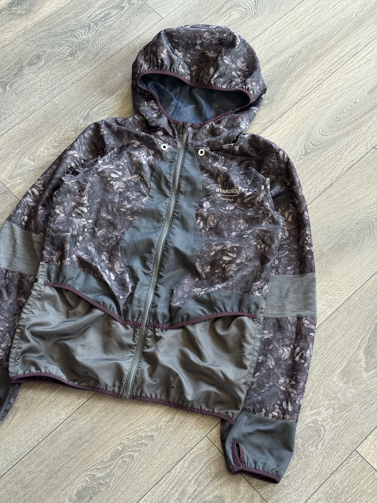 Gyakusou Nike x Gyakusou Leaf Camo Running Jacket Size US S / EU 44-46 / 1 - 2 Thumbnail