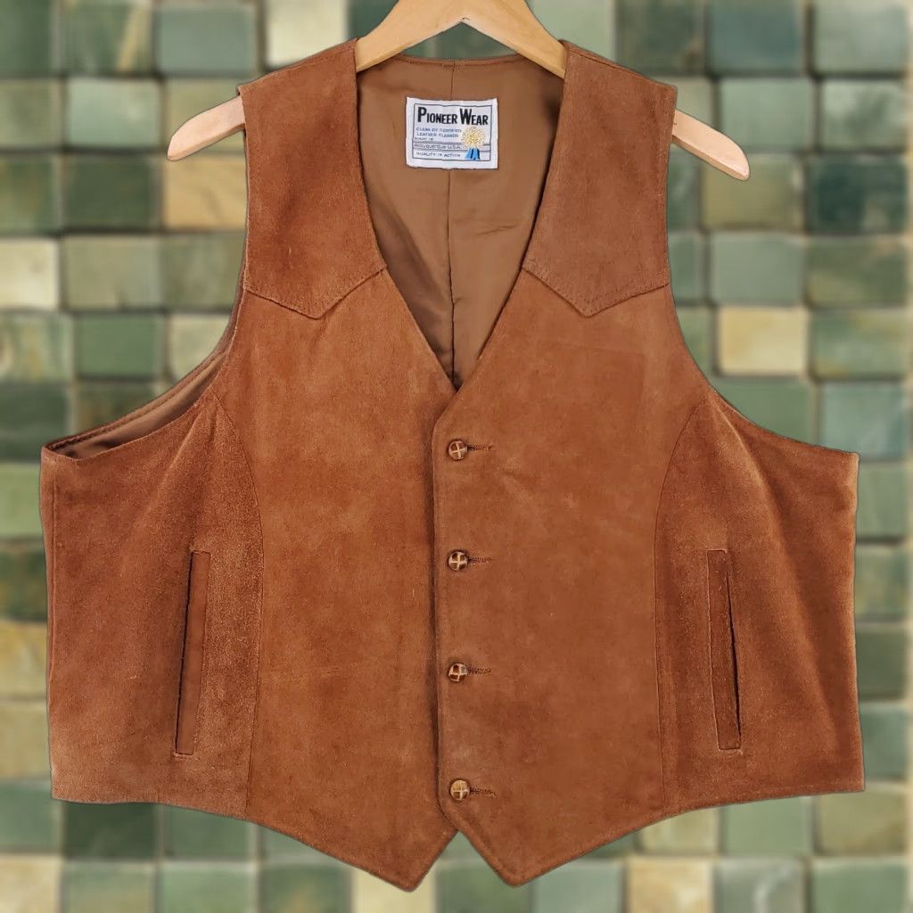 Vintage VINTAGE Pioneer Wear Vest Leather Suede 80s Made USA Albuquerque Mens XL Brown Western, Leather, Vest, XL, Mens, 80s Size US XL / EU 56 / 4 - 1 Thumbnail