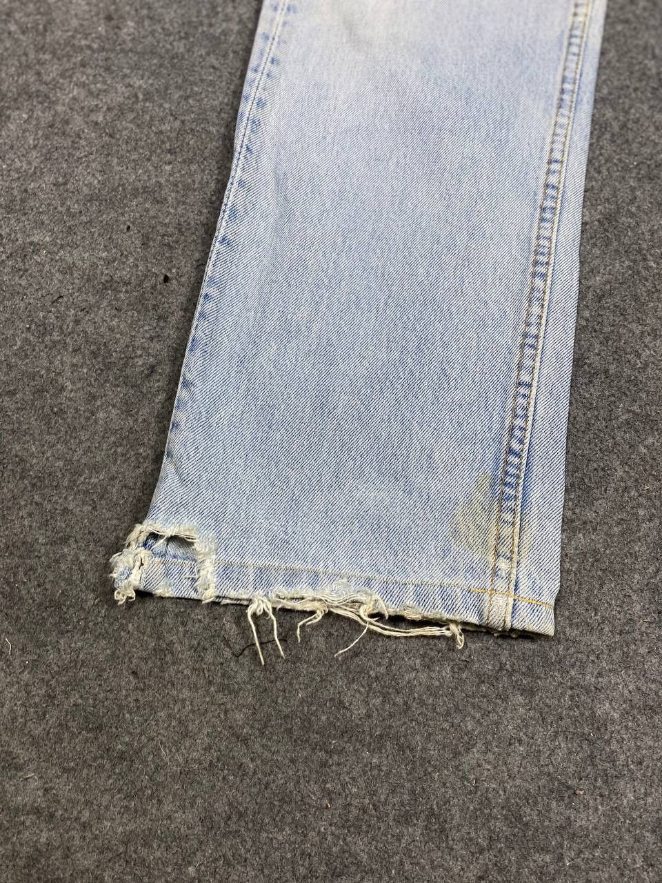 Levi's vintage 90s levis 501 stained light blue denim Size US 29 - 12 Thumbnail
