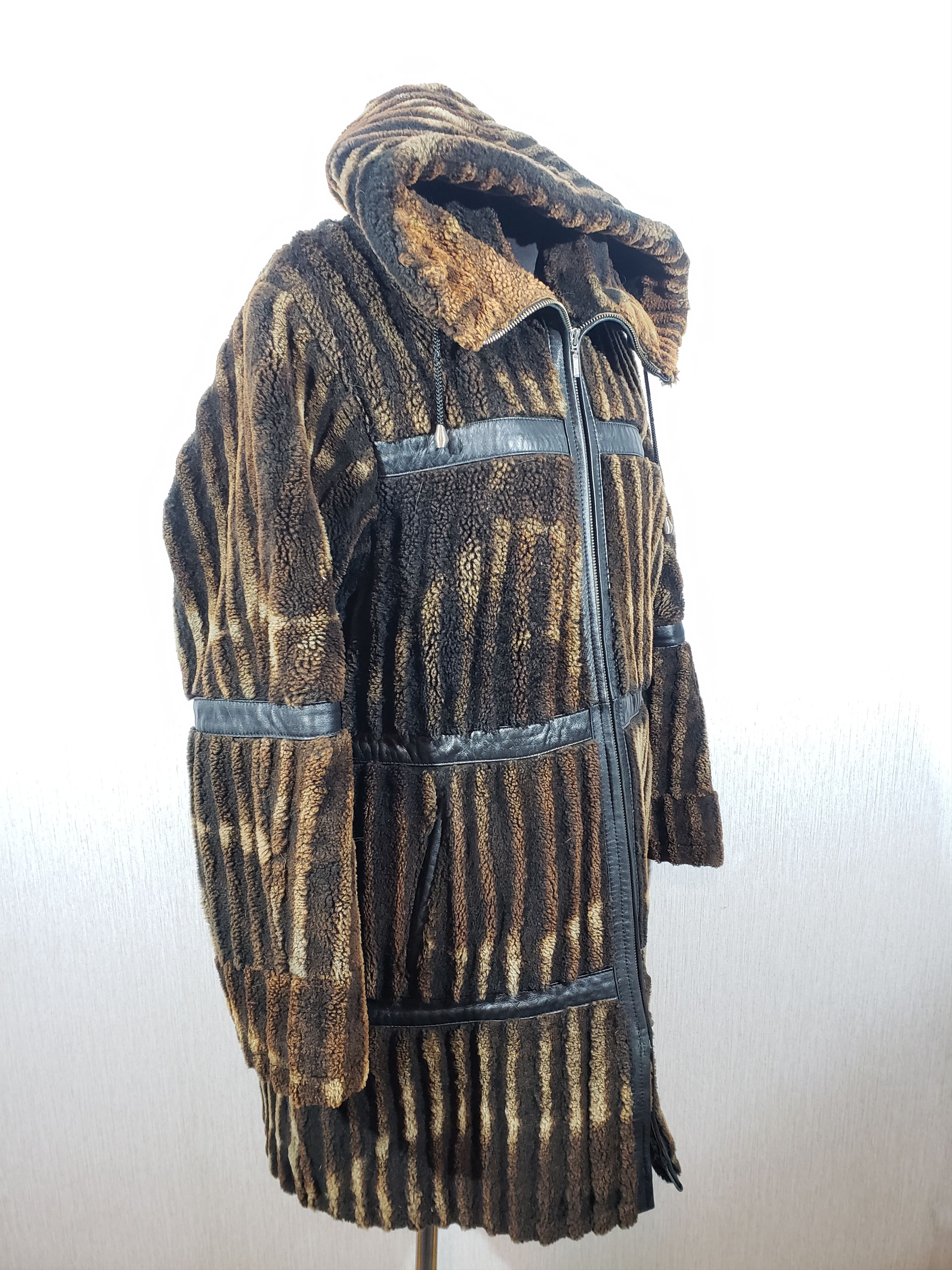 Other Wonderful women's sheepskin coat. Size XL / US 12-14 / IT 48-50 - 2 Thumbnail