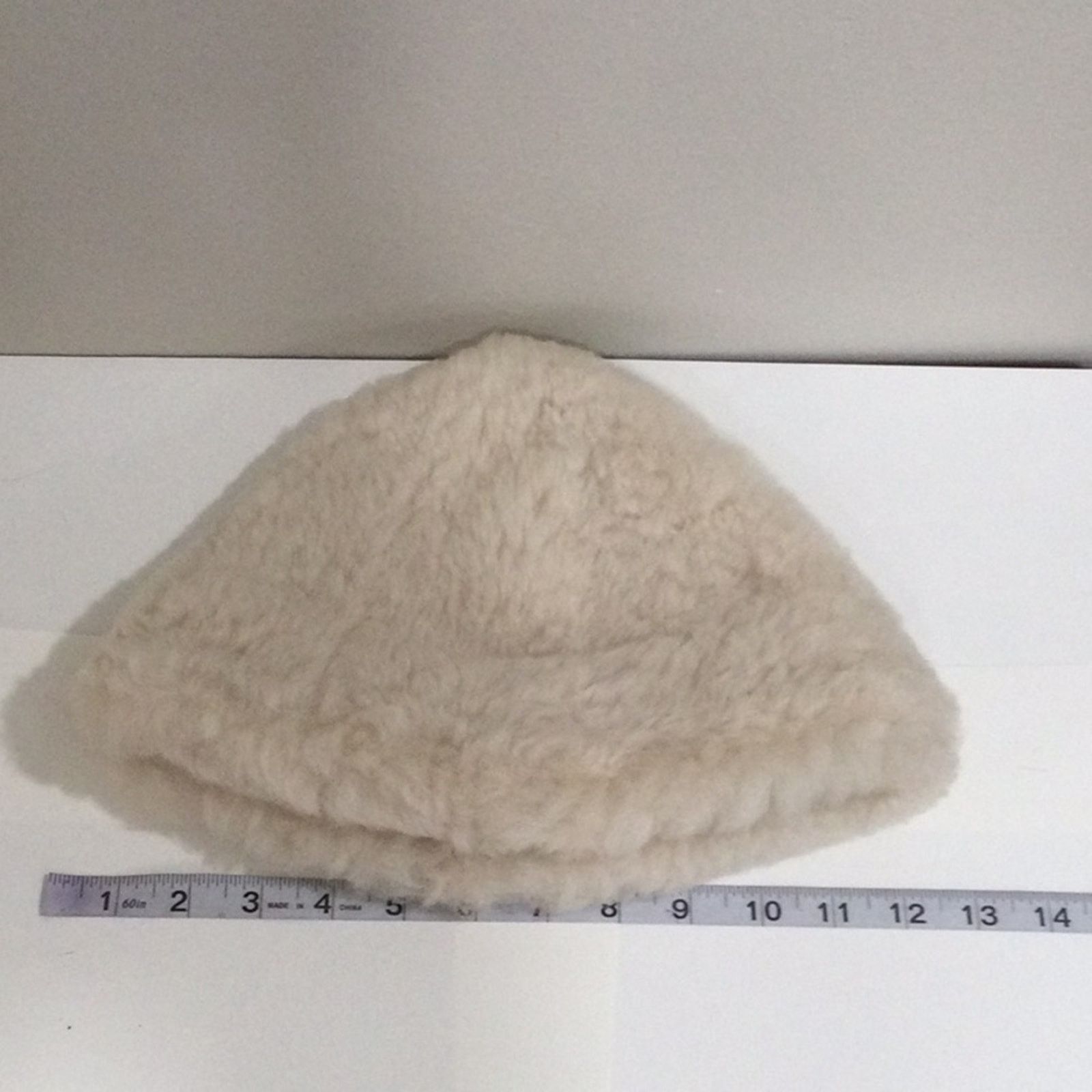 Other Fuzzy Cream Soft With A Satin Lining Winter Hat Size ONE SIZE - 11 Thumbnail