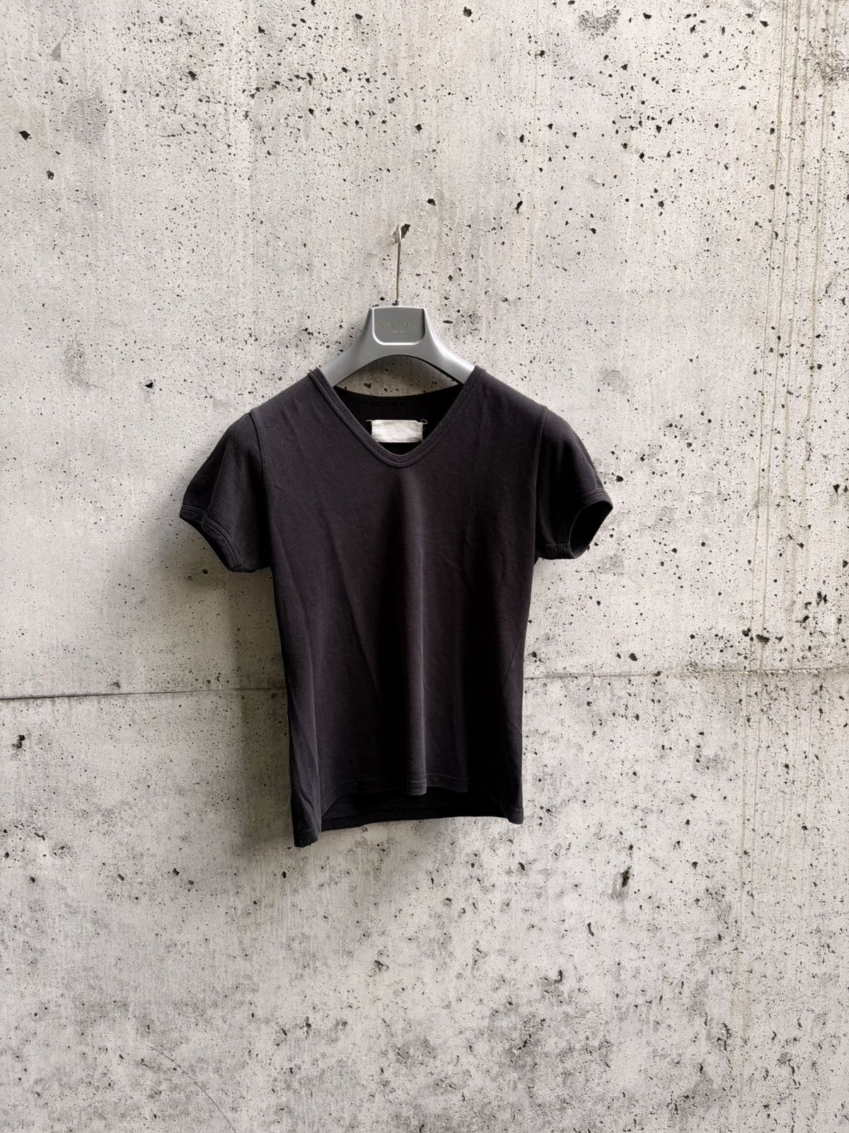 Maison Margiela 1990s Margiela artisenal white label V Neck t shirt Size US XS / EU 42 / 0 - 1 Thumbnail
