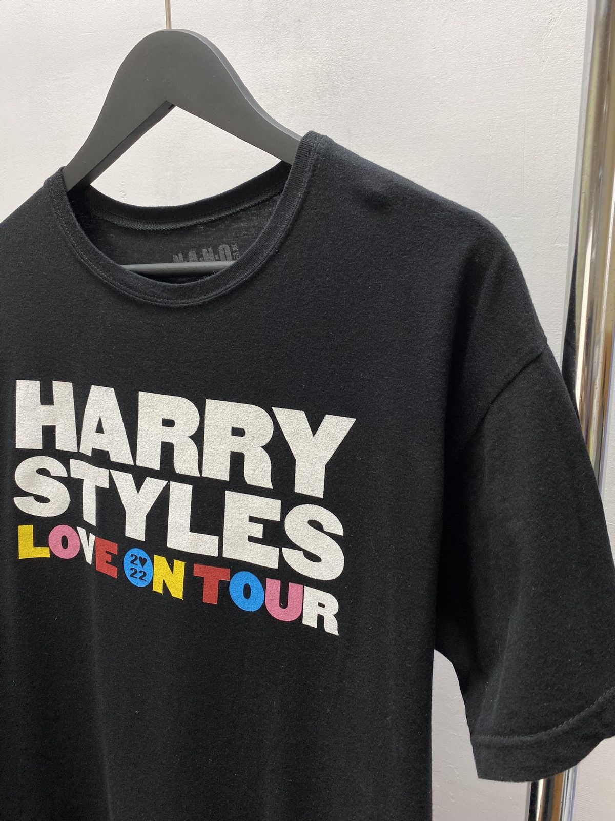 Band Tees Harry Styles Love on Tour 2022 T Shirt Size US XL / EU 56 / 4 - 6 Thumbnail