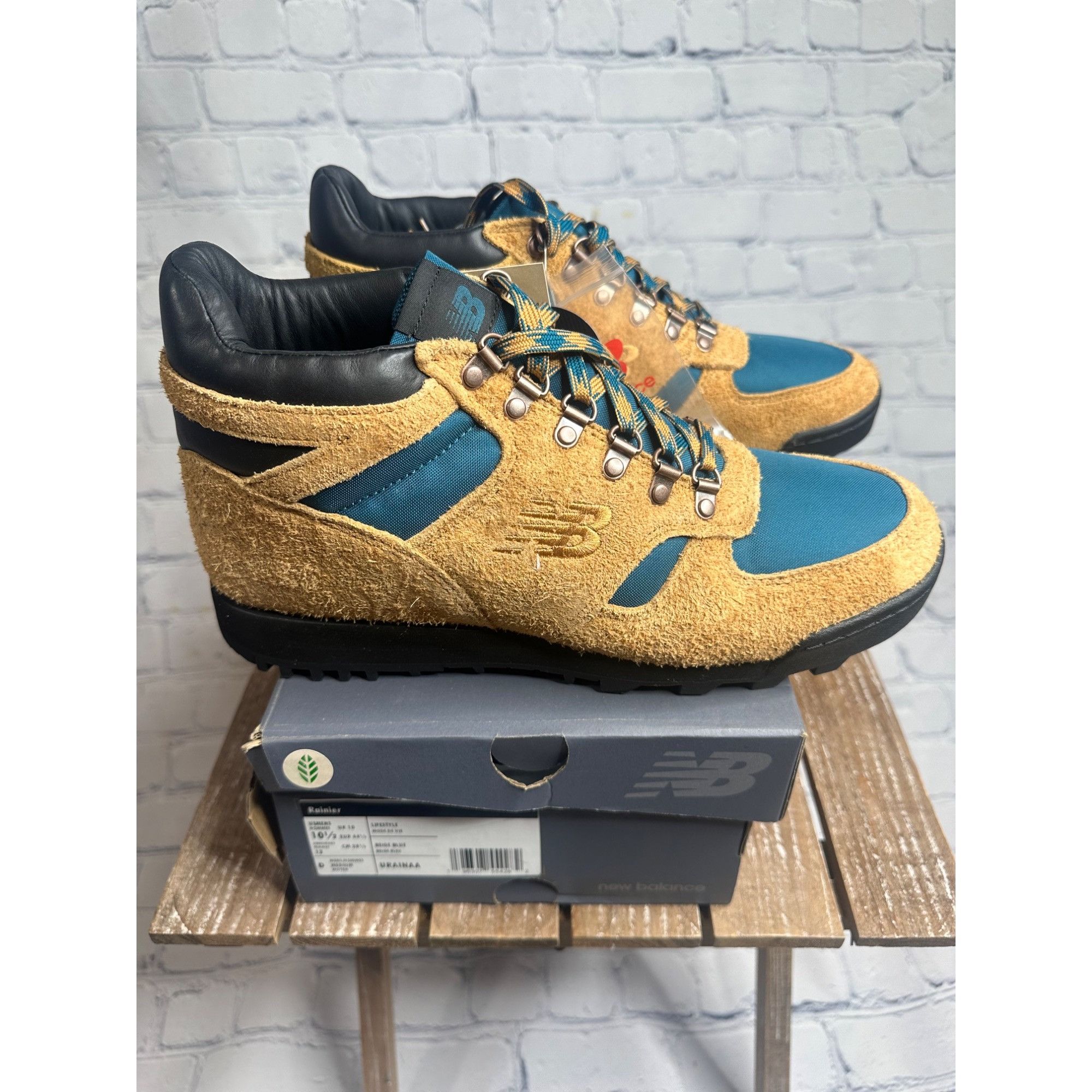 New Balance New Balance Rainier Size US 10.5 / EU 43-44 - 1 Thumbnail