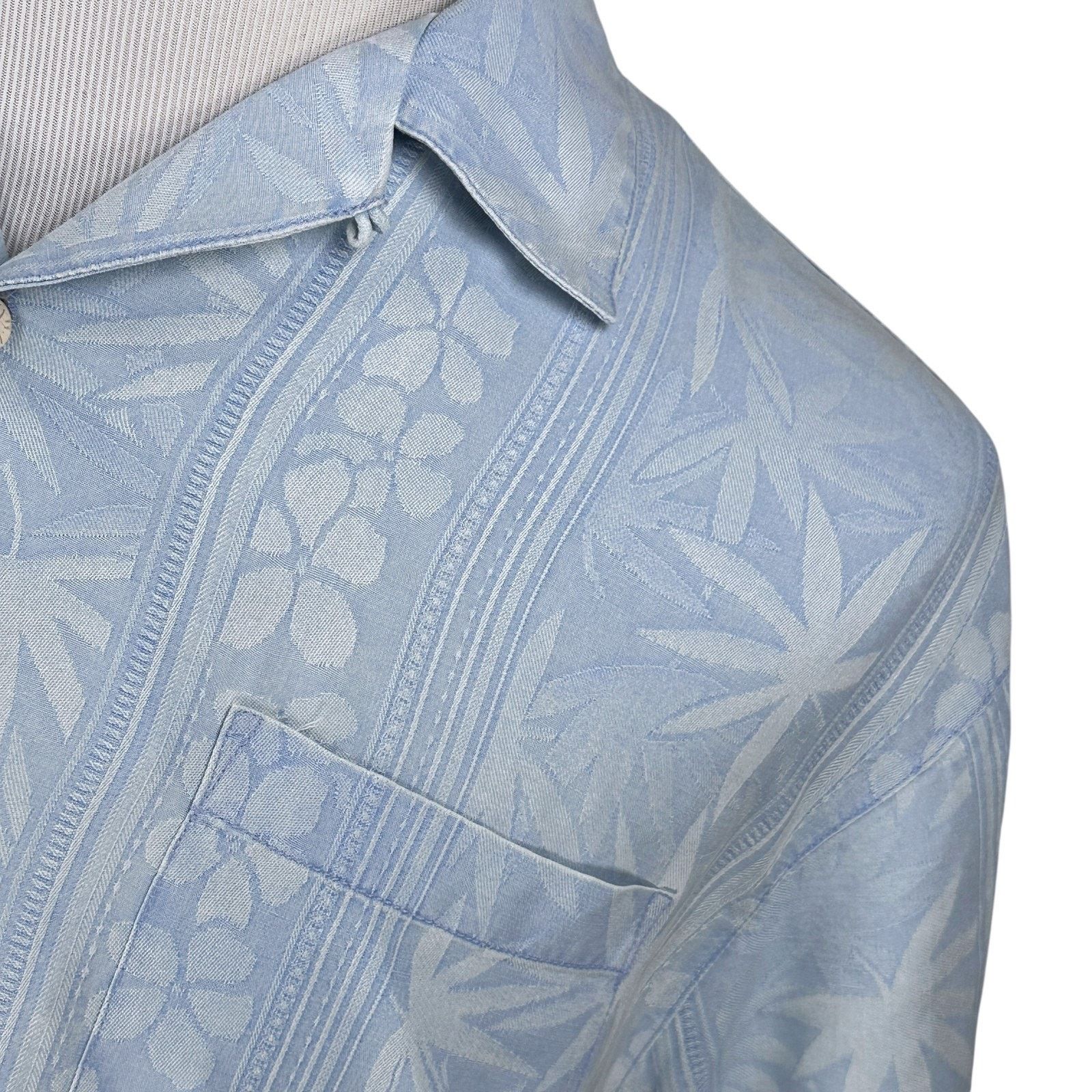 Tommy Bahama Tommy Bahama Hawaiian Shirt Men’s M Blue Floral Camp Collar Size US M / EU 48-50 / 2 - 3 Thumbnail
