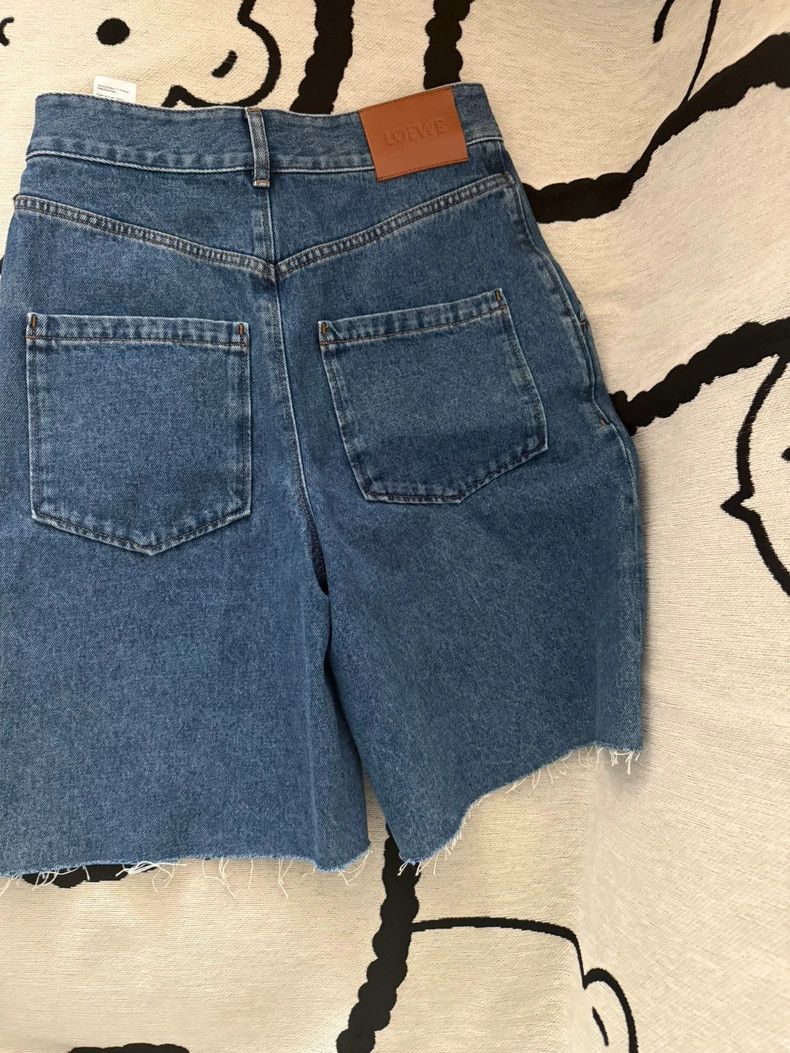 Loewe LOEWE sizeM 24 embossed logo leather jeans and shorts Size 28" / US 6 / IT 42 - 4 Thumbnail