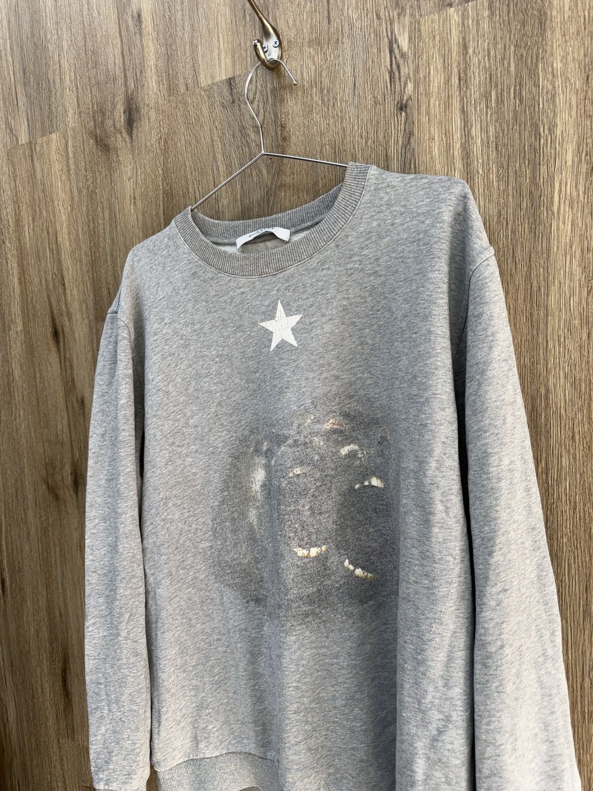 Givenchy Givenchy Grey Crewneck Size US XL / EU 56 / 4 - 3 Thumbnail