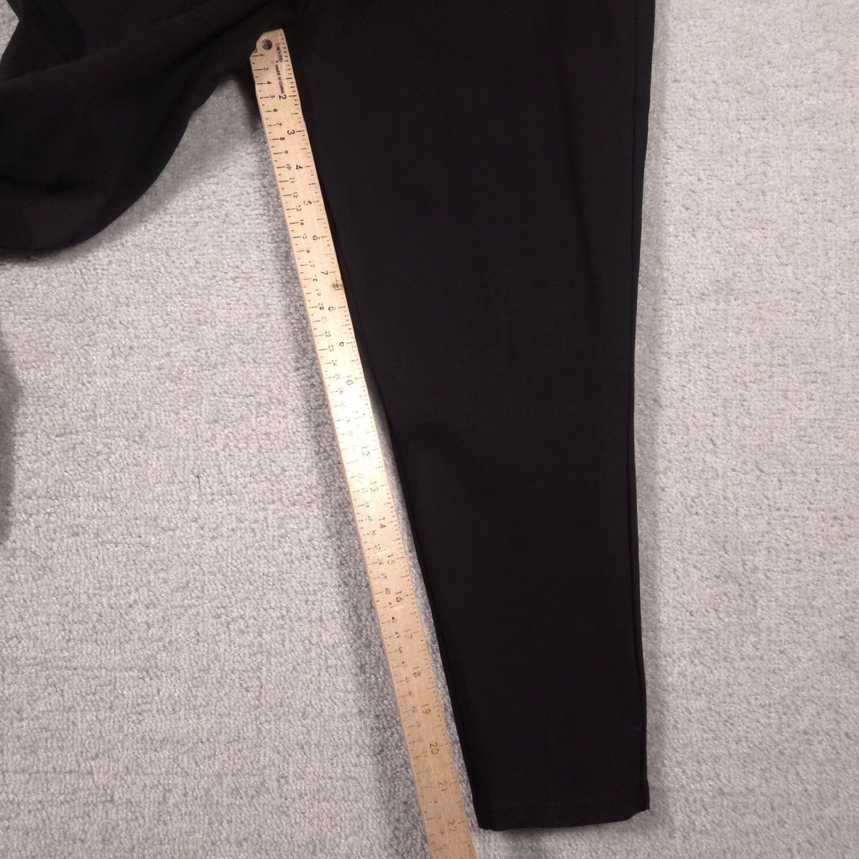 Vintage Chico's Dress Pants Womens 2 Black Ponte Slim Tapered Crop Pull On Stretch Work Dress Pants Woman SLIM PONTE Size 26" / US 2 / IT 38 - 7 Thumbnail