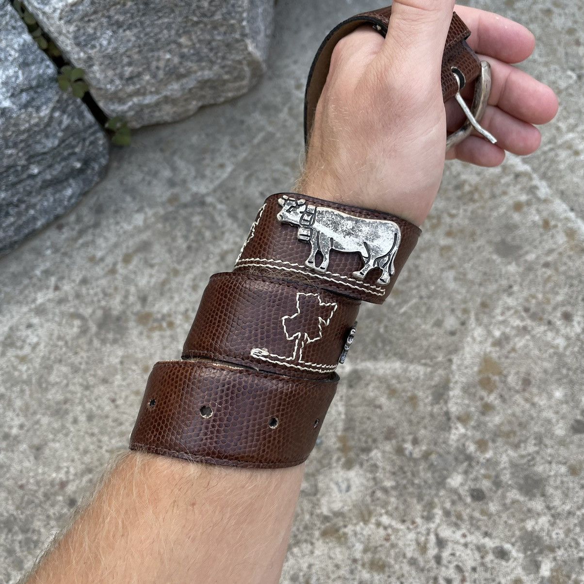 Vintage Vintage Belt Leather with Cow Japanese Style Y2K 90s Size ONE SIZE - 2 Thumbnail