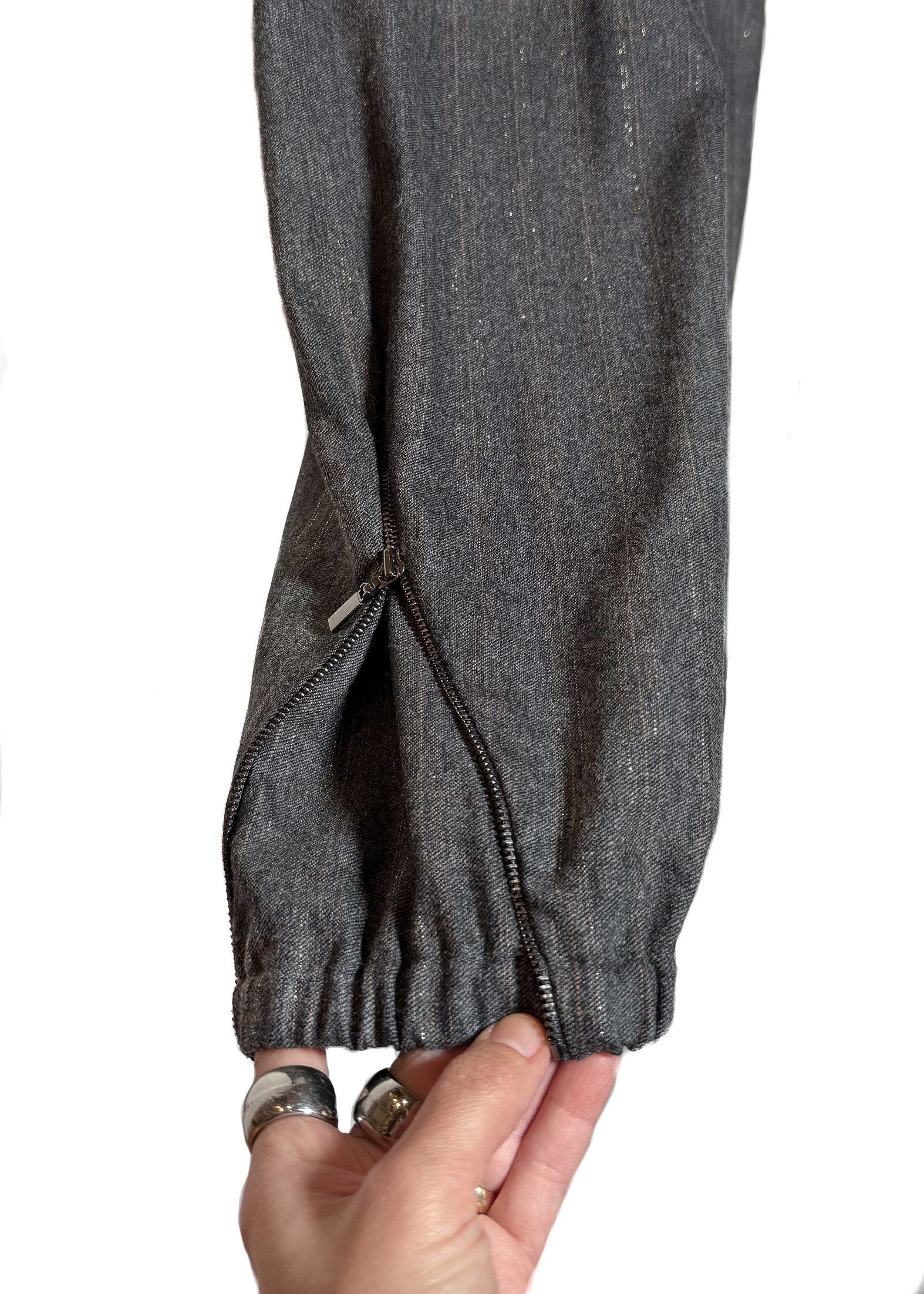 Brunello Cucinelli Brunello Cucinelli Grey Metallic Pinstripe Elastic Trousers Size 26" / US 2 / IT 38 - 3 Thumbnail