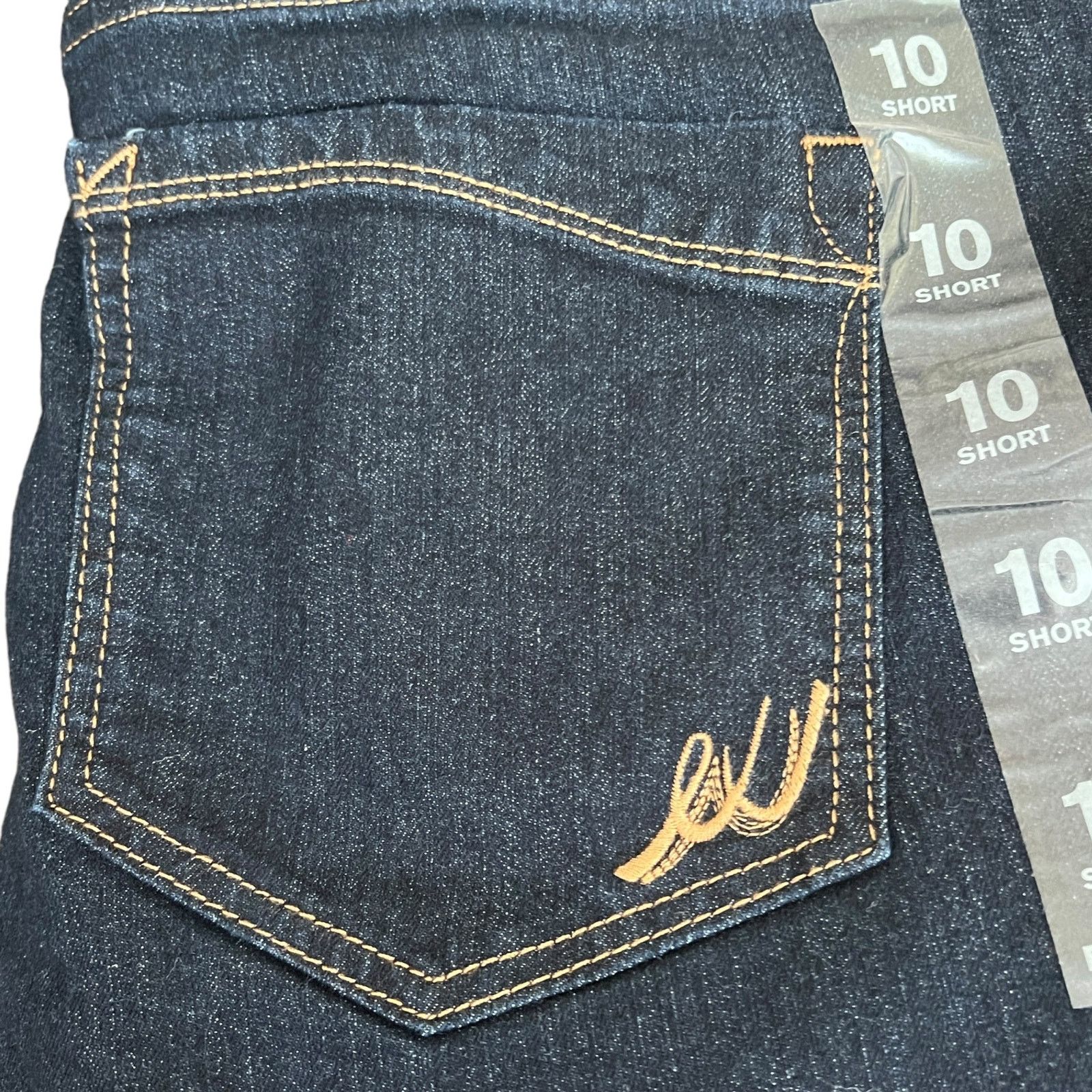 Express Precision Fit Dark Wash Mid Rise Legging Jean Jegging Size 32" / US 10 / IT 46 - 10 Thumbnail